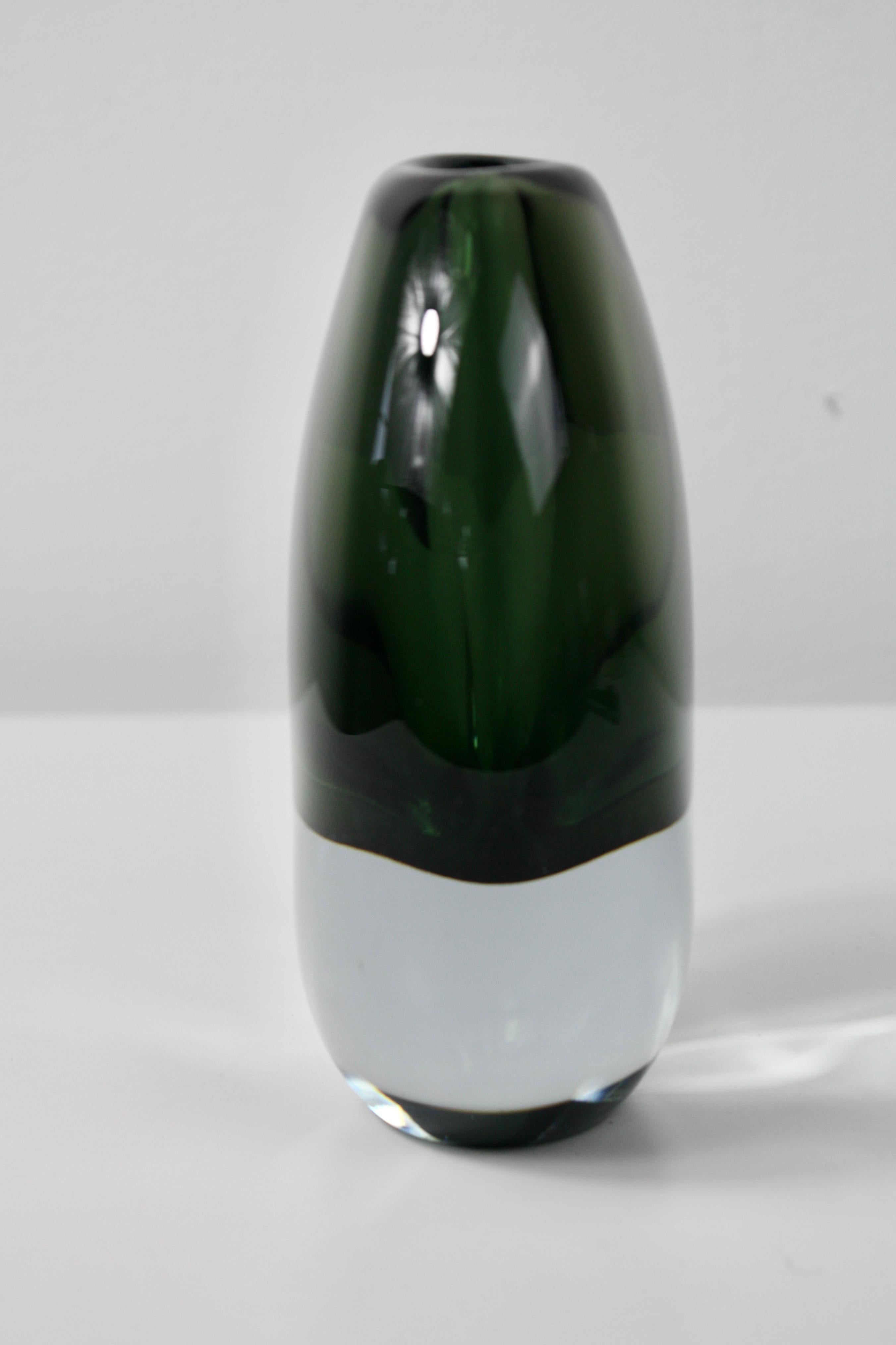 Vetro artistico Vaso in vetro di Asta Strömberg per Strömbergshyttan, anni '50 in vendita