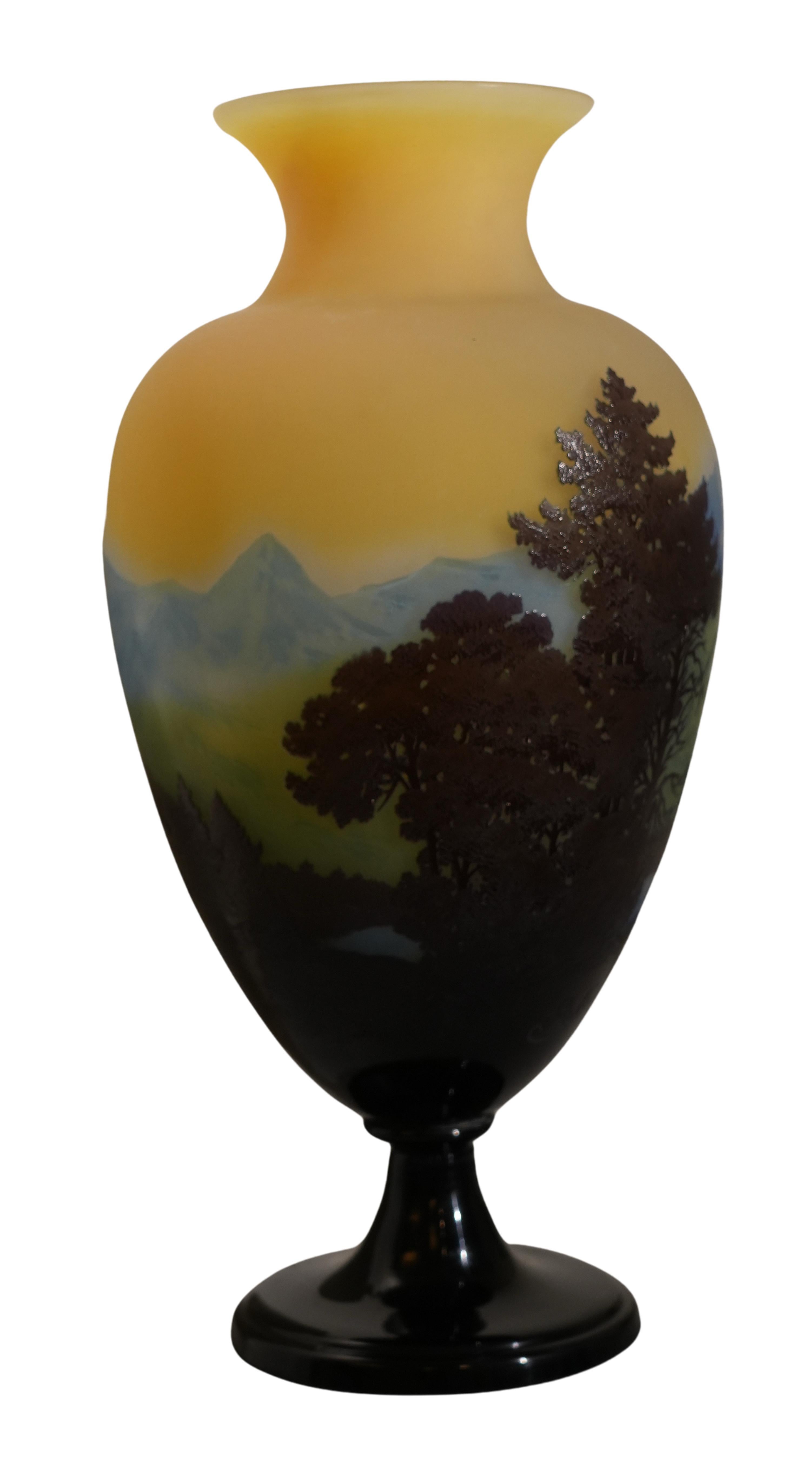 Art Nouveau Vaso di vetro di Émile Gallé in vendita