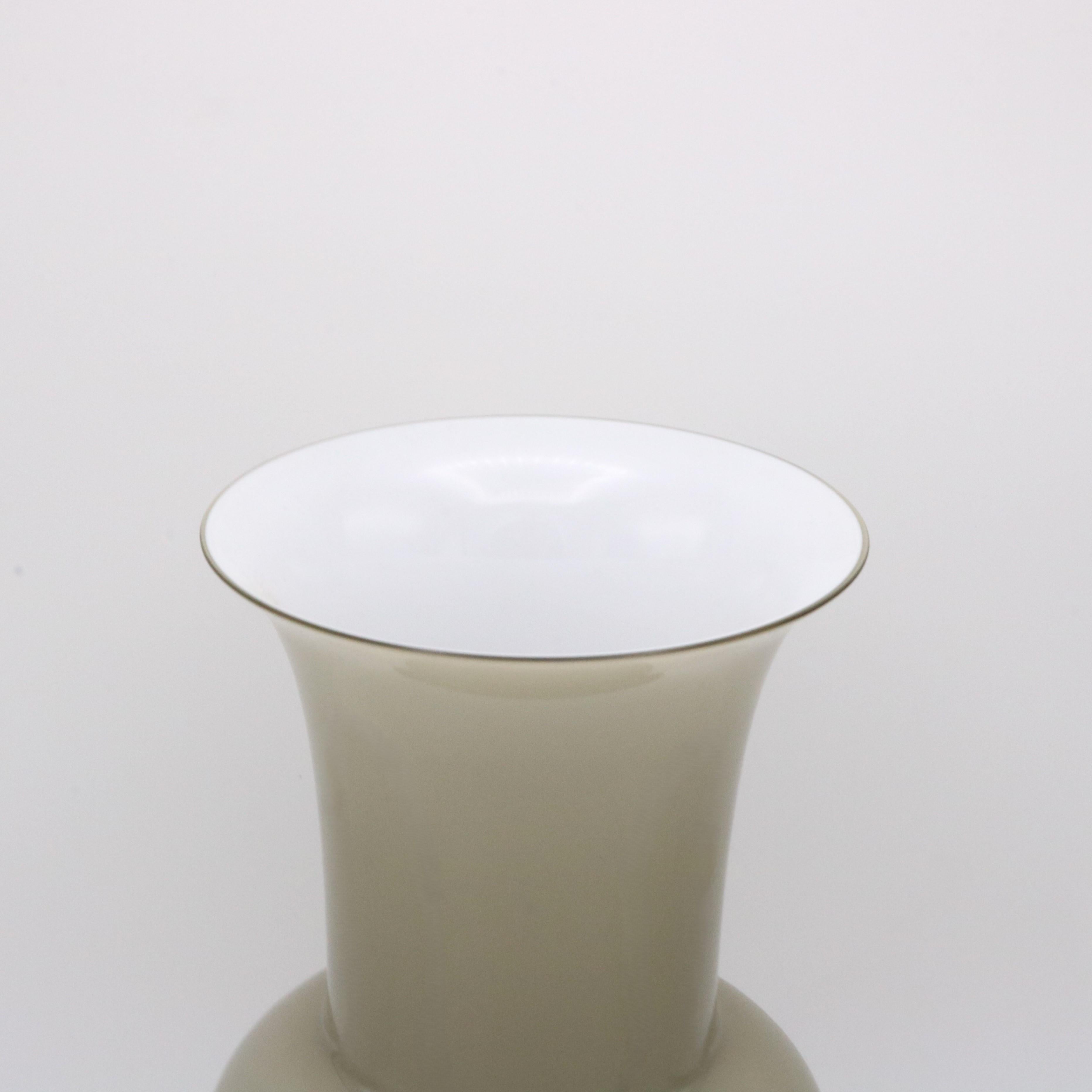 Moderno Vaso in vetro di Tomaso Buzzi per Venini in vendita