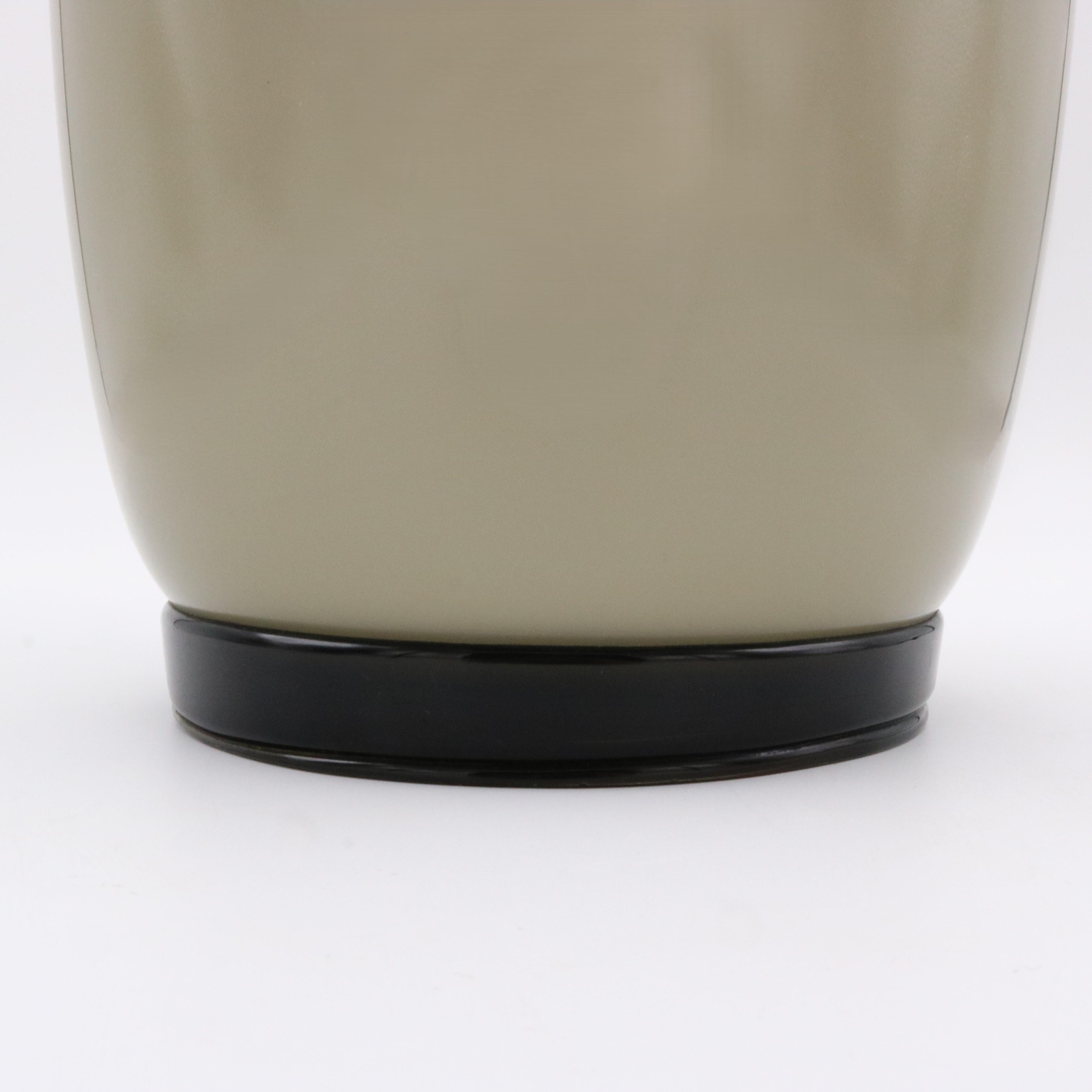 Vaso in vetro di Tomaso Buzzi per Venini In condizioni ottime in vendita a New York, NY
