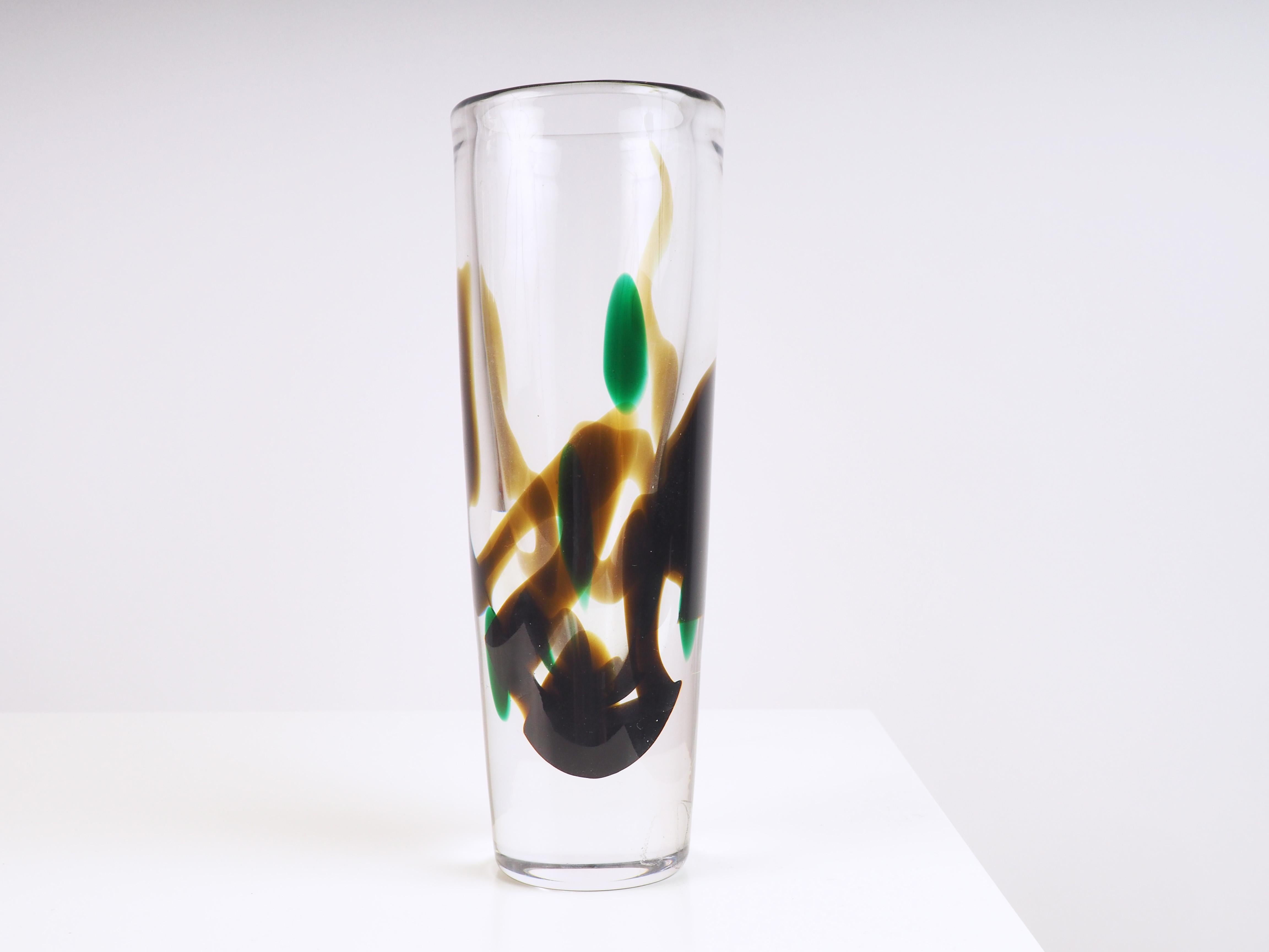 Handcrafted glass vase by Vicke Lindstrand, made during the 1950s at Kosta Glasbruk. 

Signed Kosta LH 5864.