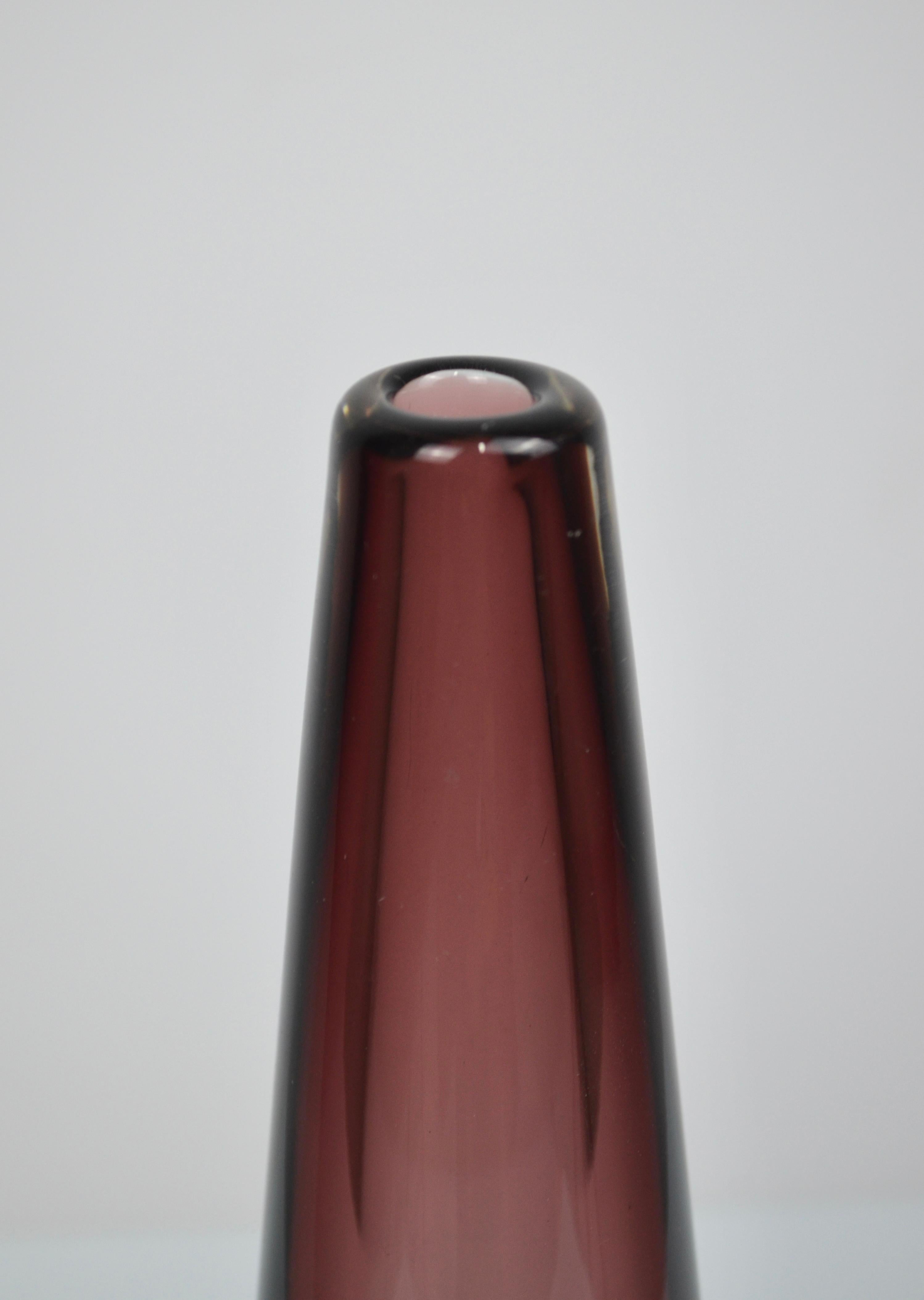 Vaso in vetro di Willy Johansson per Hadeland, anni '50 In condizioni buone in vendita a Marinha Grande, PT