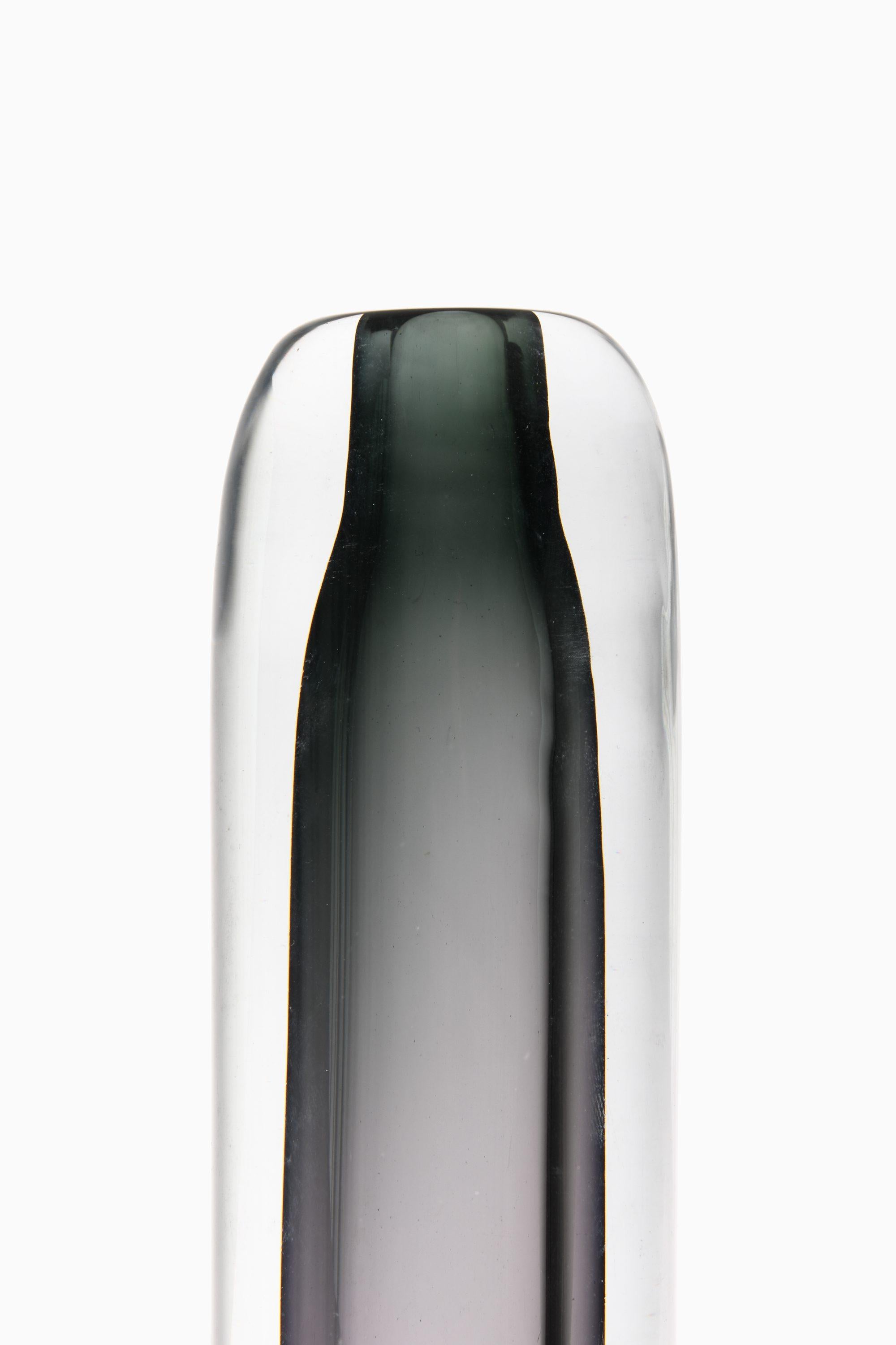 Svedese Vaso in vetro nero di Gunnar Nylund, anni '50 in vendita