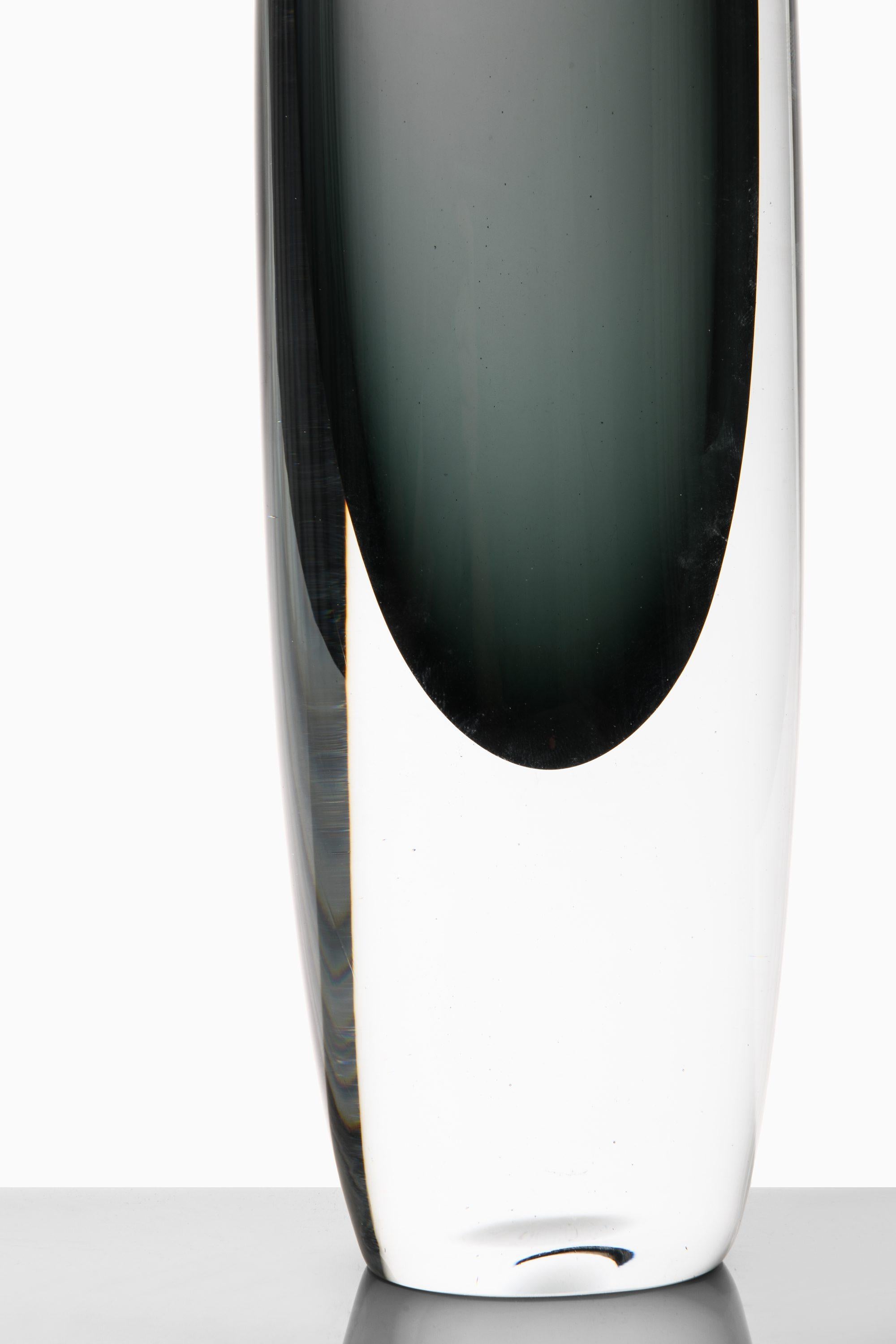 Swedish Glass Vase in Gray by Gunnar Nylund, 1950's For Sale