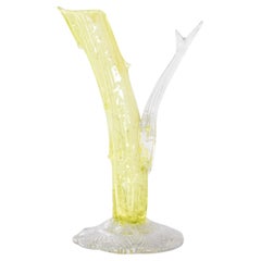 Vase en verre en forme de tronc
