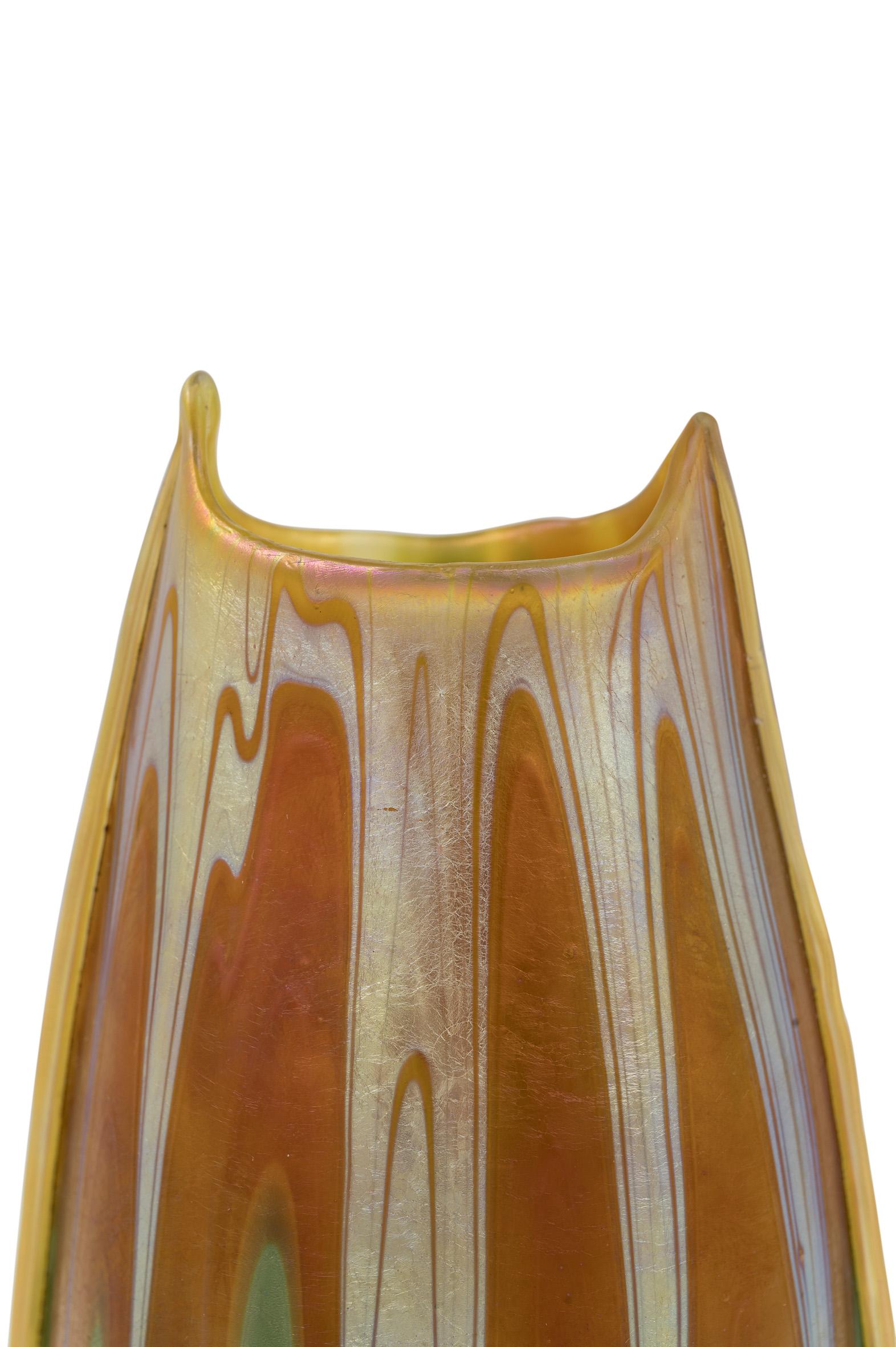 Austrian Glass Vase Loetz Franz Hofstötter, circa 1901 For Sale