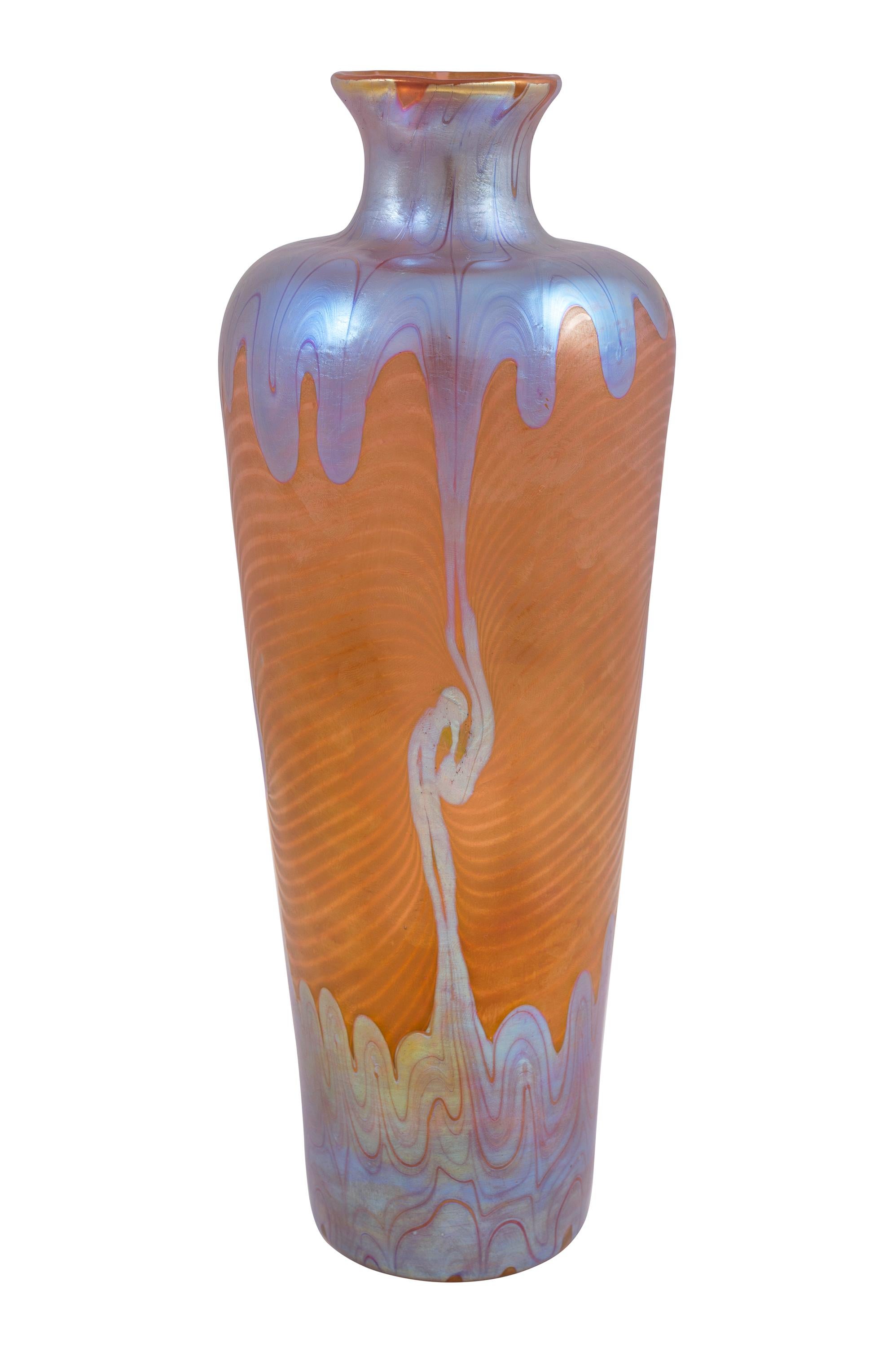 Jugendstil Vase en verre Loetz PG 1/214 Decor circa 1901 Orange Bleu Argent Art Nouveau en vente