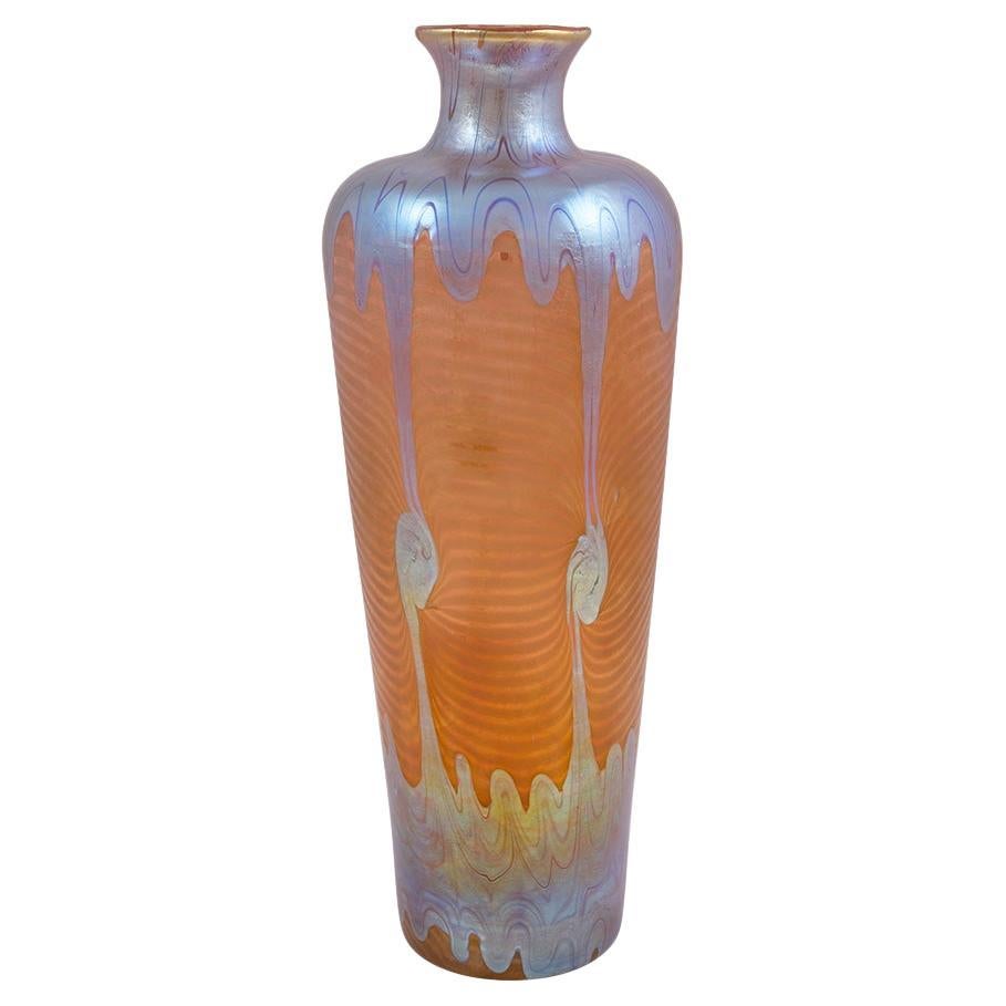 Vase en verre Loetz PG 1/214 Decor circa 1901 Orange Bleu Argent Art Nouveau en vente
