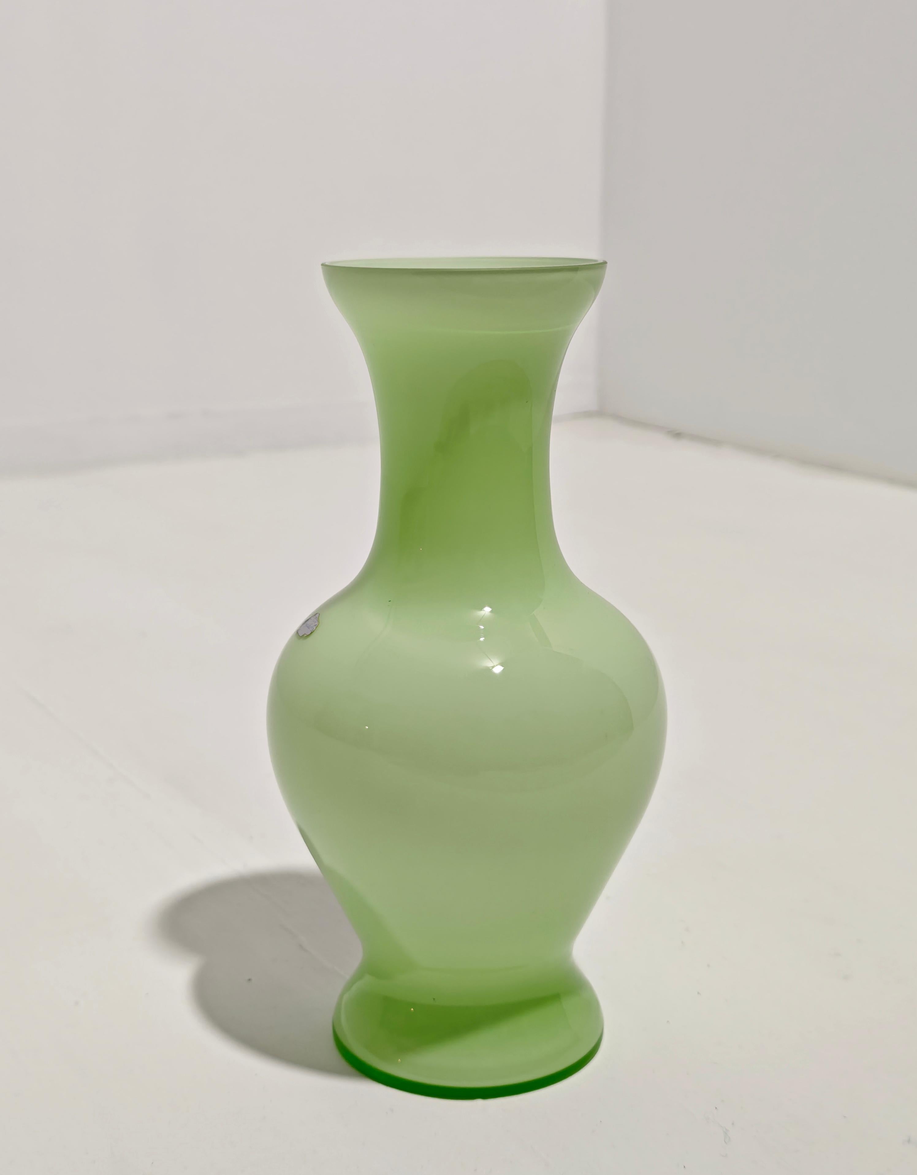 Jarrón de cristal Made in Italy Años 60/70 Moderna de mediados de siglo finales del siglo XX en venta