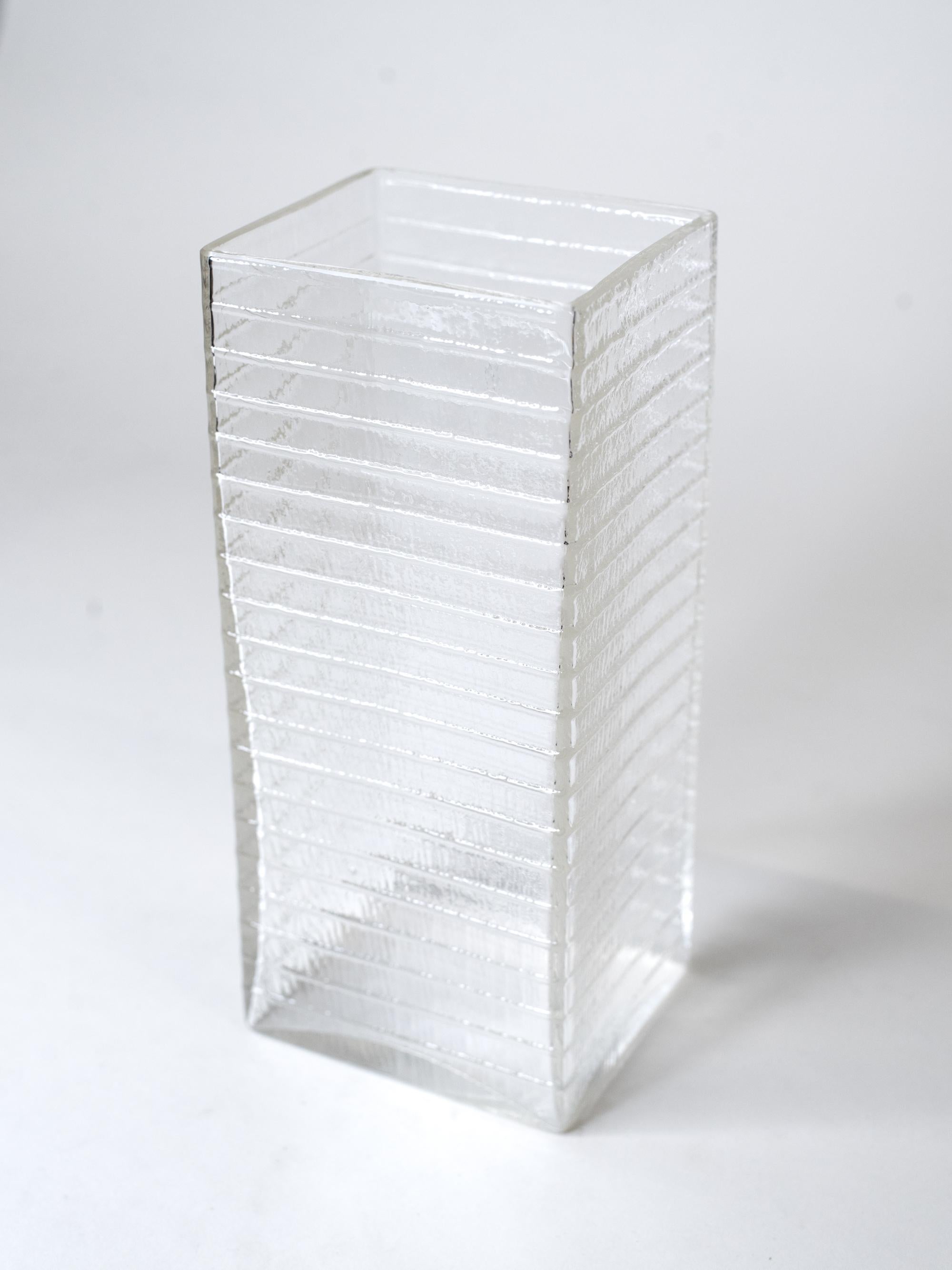Finnish Glass Vase Model 1496 by Kaj Franck for Nuutajärvi, Finland, 1960s For Sale