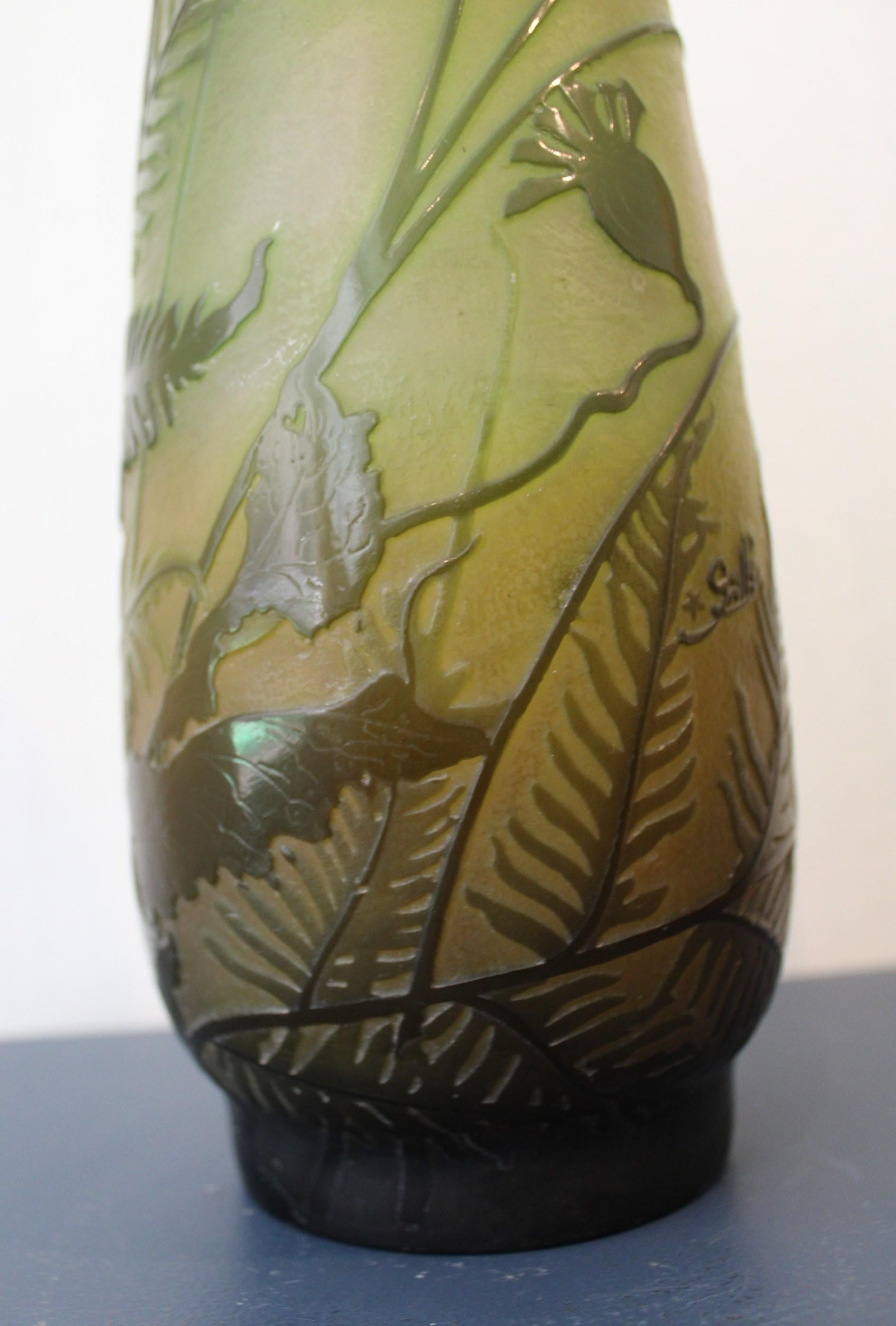 Glass Vase Signed Gallé, Art Nouveau, France 20th century  For Sale 6