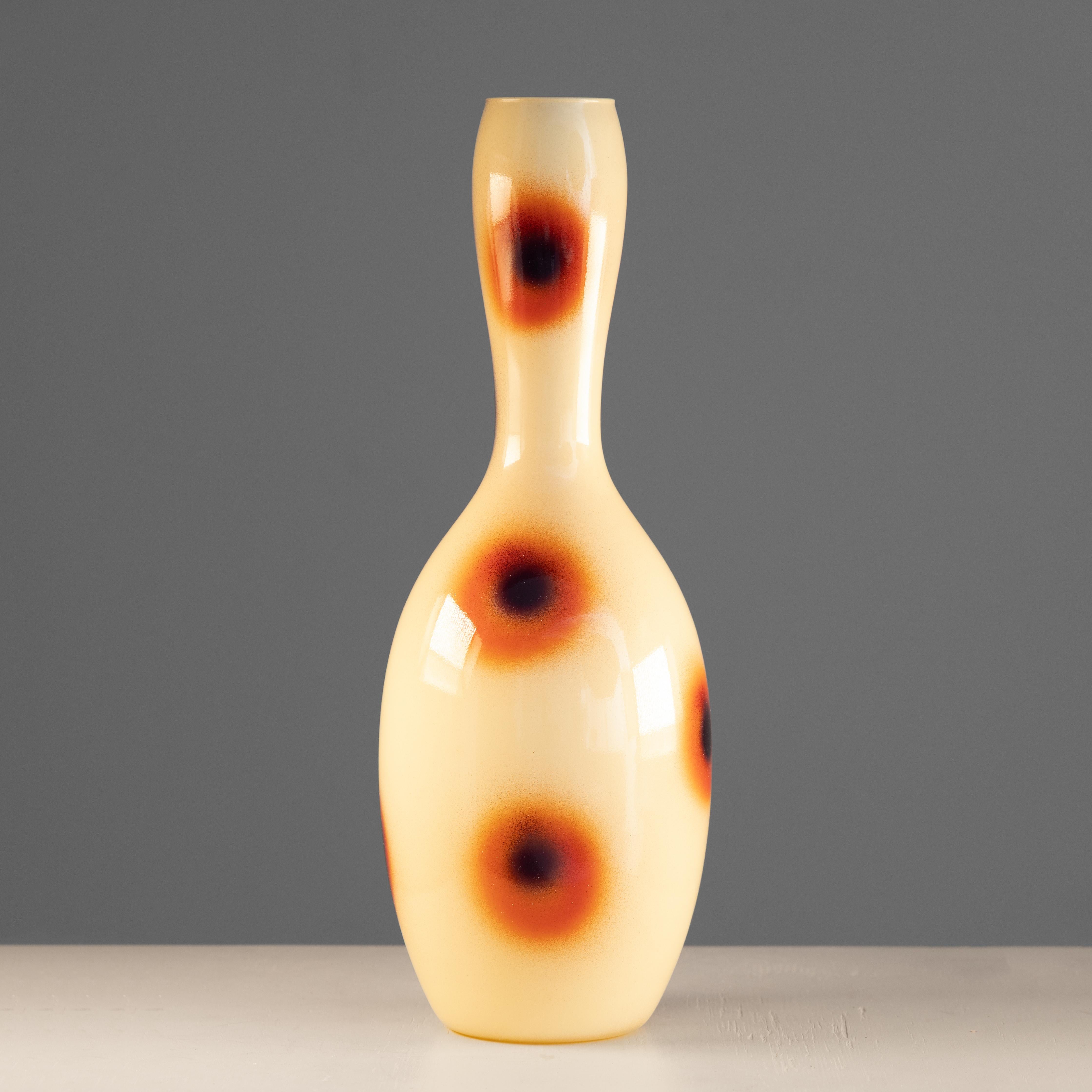 Italian Glass vase with circle pattern IVV production For Sale