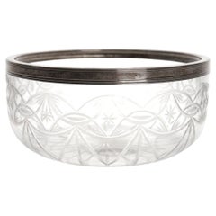 Jarrón de cristal con detalles en plata, Francia, obra de Charles Tirbour, principios del siglo XX