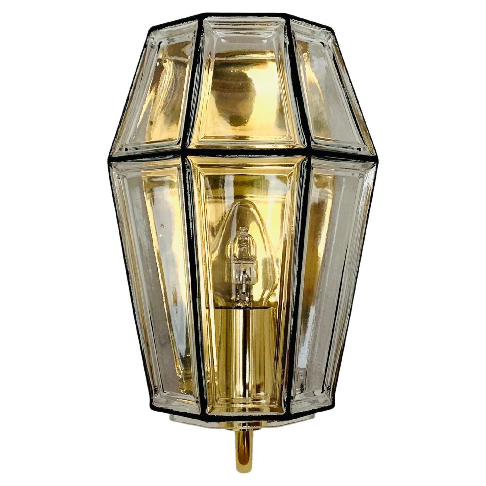 Aanvrager Schots Garderobe Glass wall lamp by Glashütte Limburg For Sale at 1stDibs