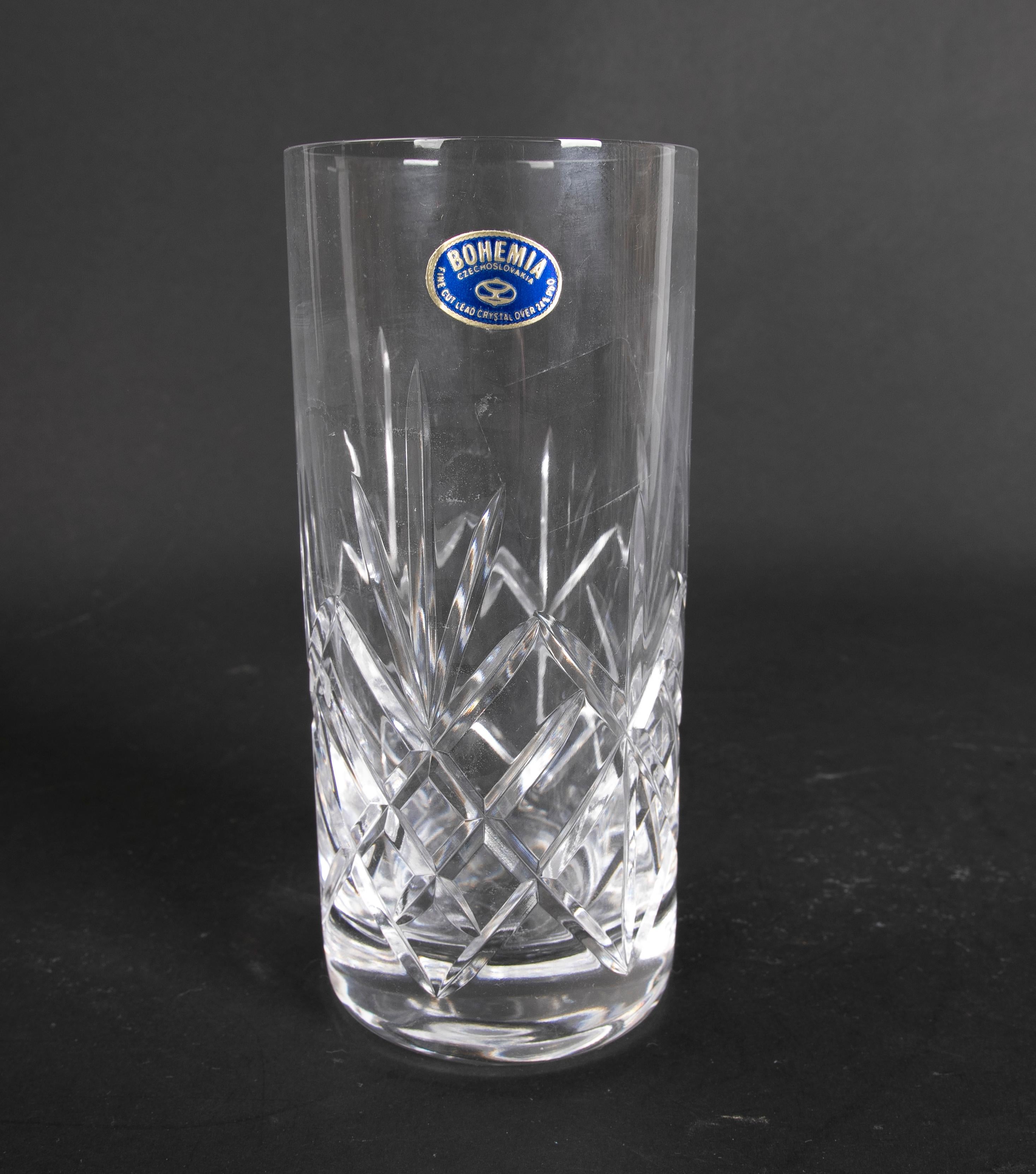 Glaswaren, bestehend aus zweiunddreißig Pieces aus geschliffenem böhmischem Kristall (20. Jahrhundert) im Angebot