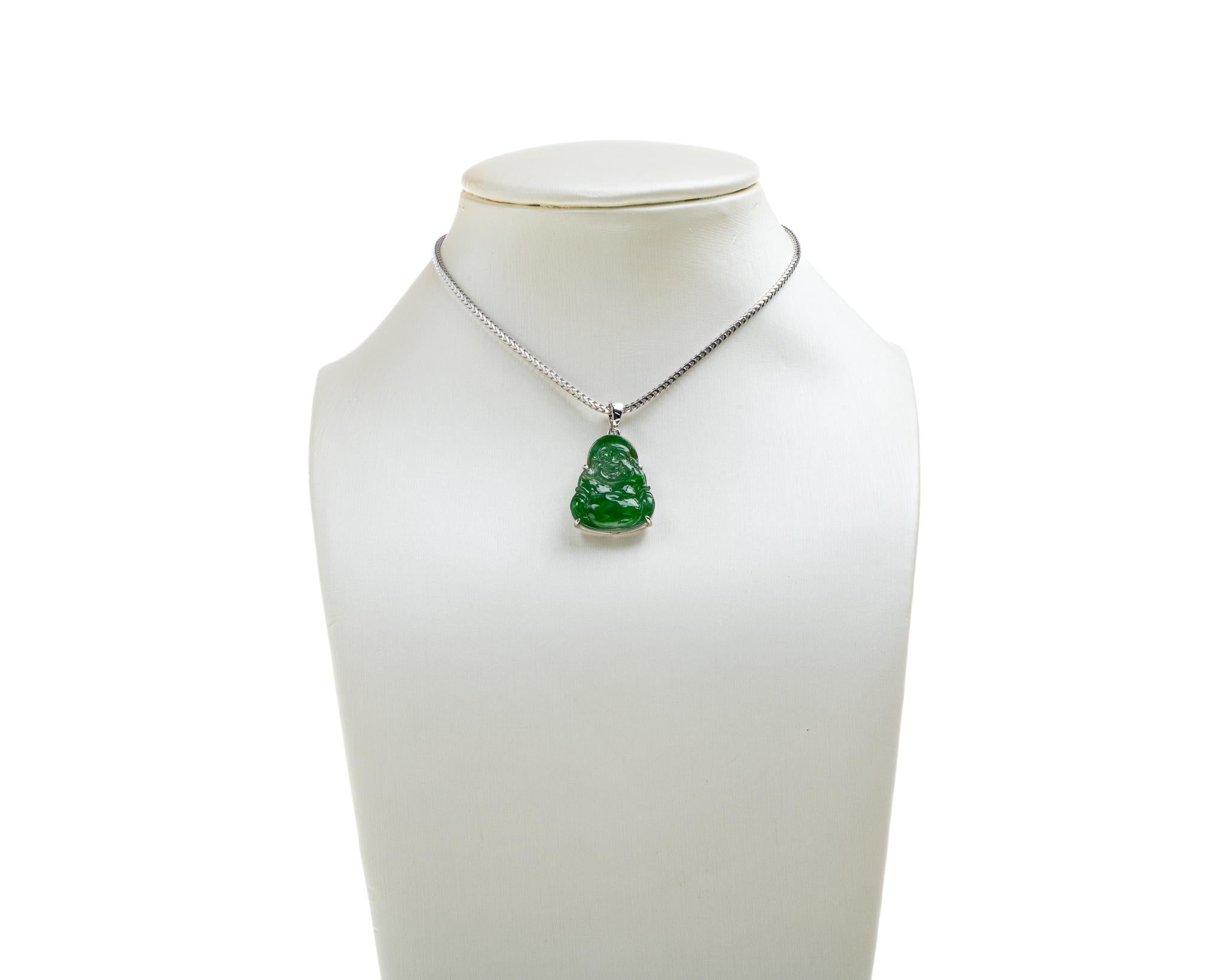 Pendentif Bouddha en jade vert vif et jadéite, certifié non traité Unisexe en vente
