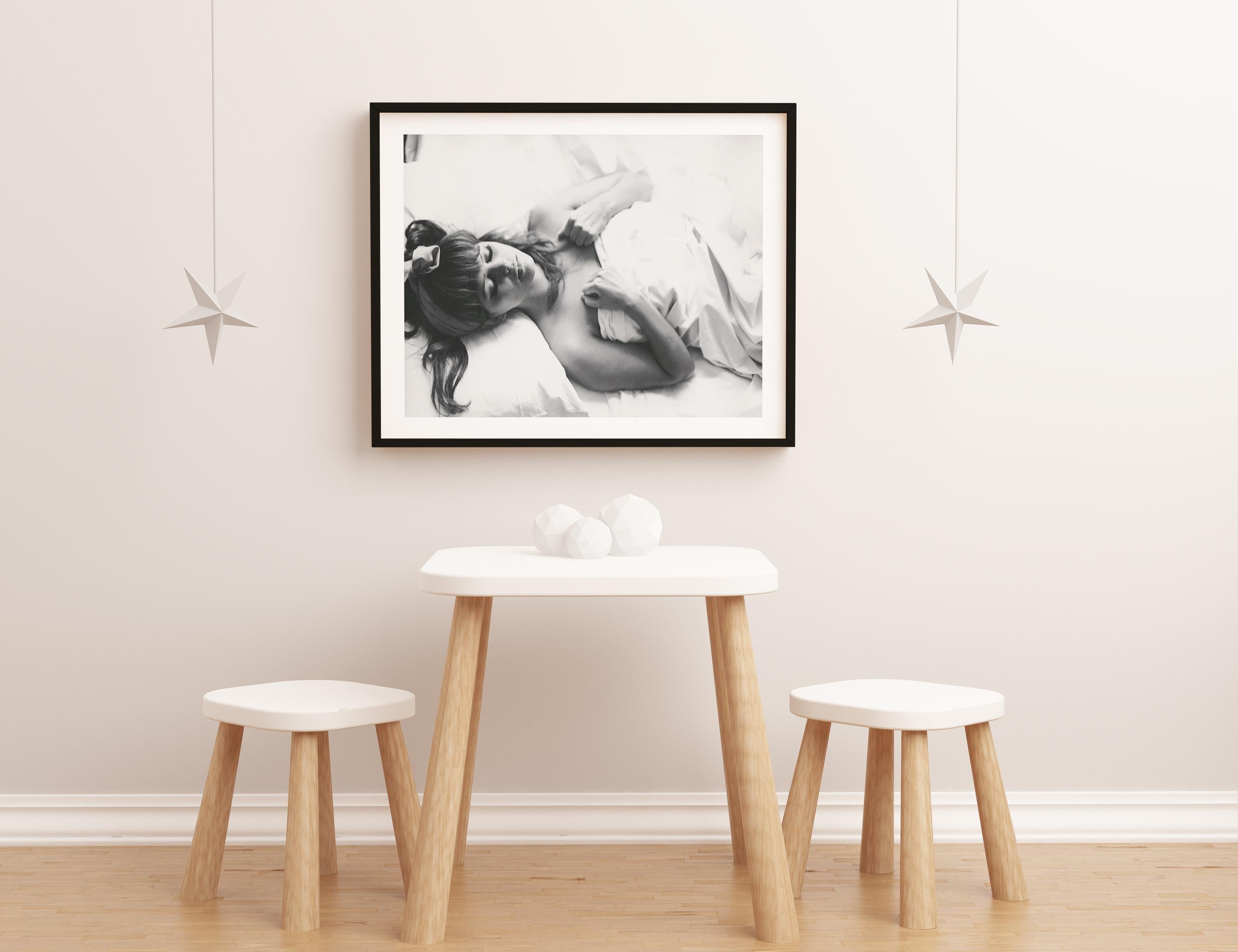 Claudia Cardinale Wrapped in Sheets Globe Photos Fine Art Print - Gray Black and White Photograph by Glauco Cortini
