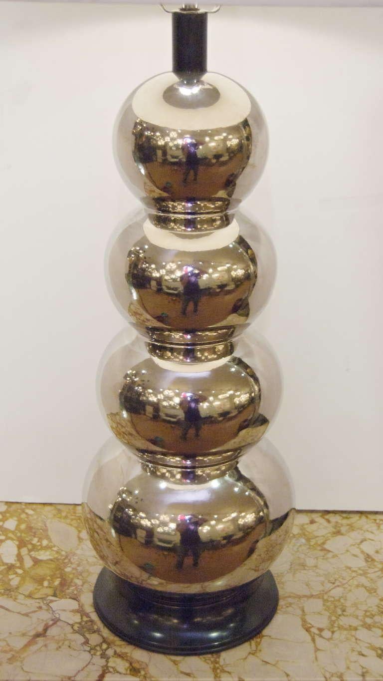 Américain Lampe de table à boules empilées en céramique émaillée en vente