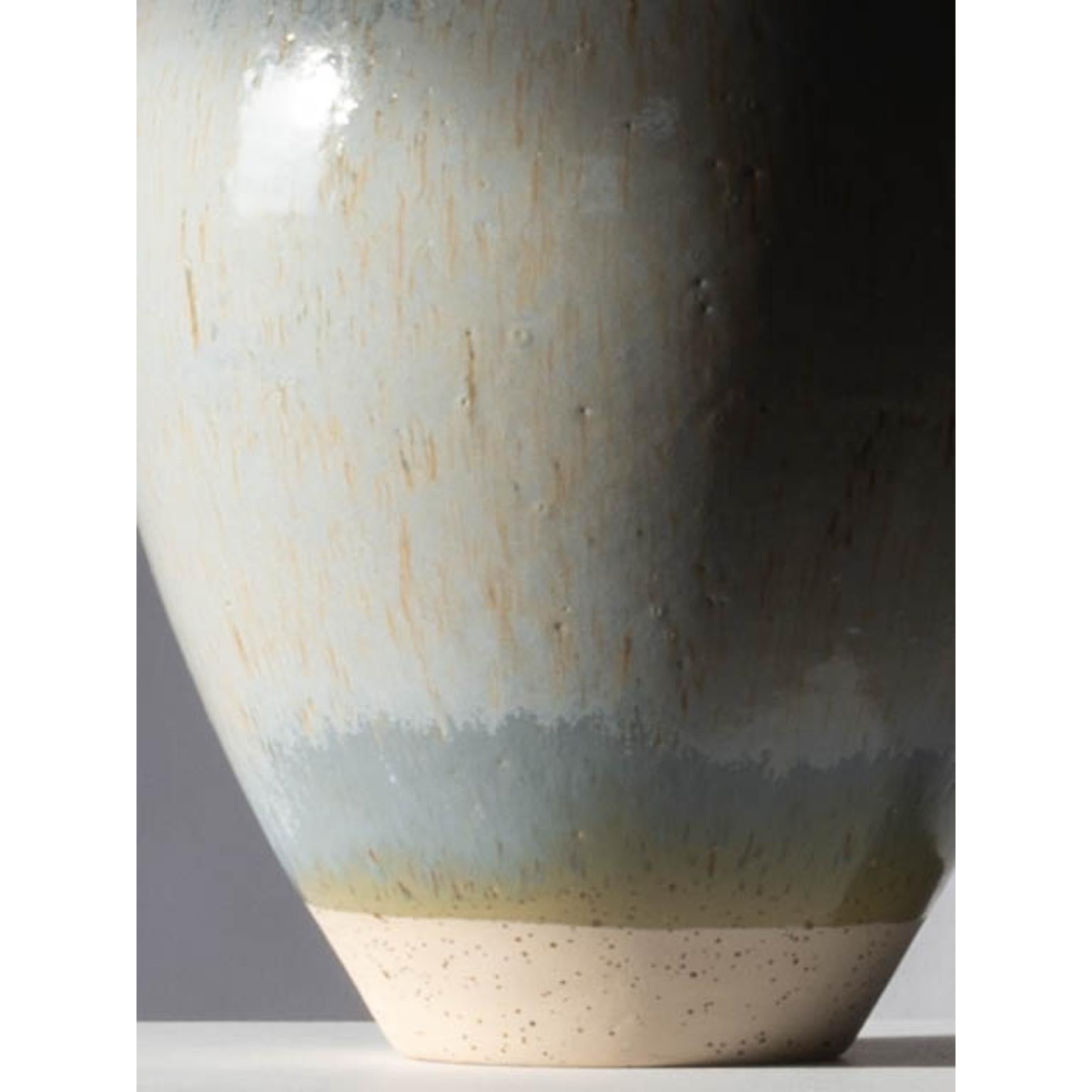 Postmoderno Vaso alto in glassa di Studionudo in vendita