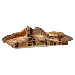 Scultura in ceramica smaltata e ingobbiata, 1970 circa, di La Borne Potters