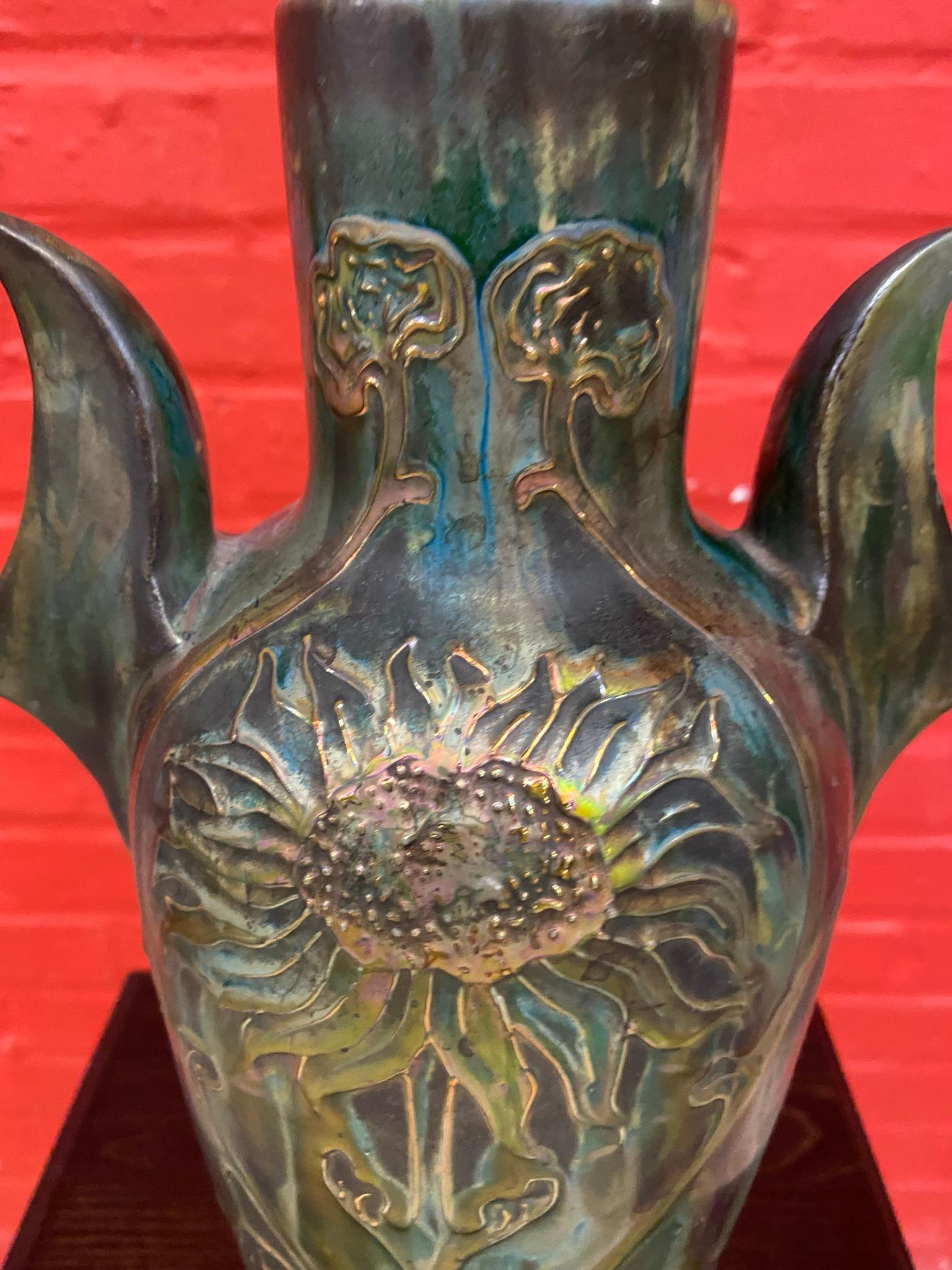 Glasierte und schillernde Keramik, um 1900/1920, im Stil von Massier im Angebot 6