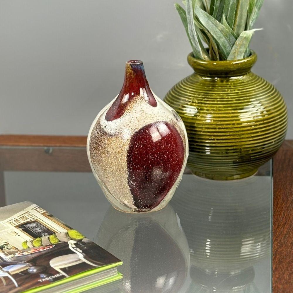 Late 20th Century Glazed Californai Studio stoneware vase For Sale