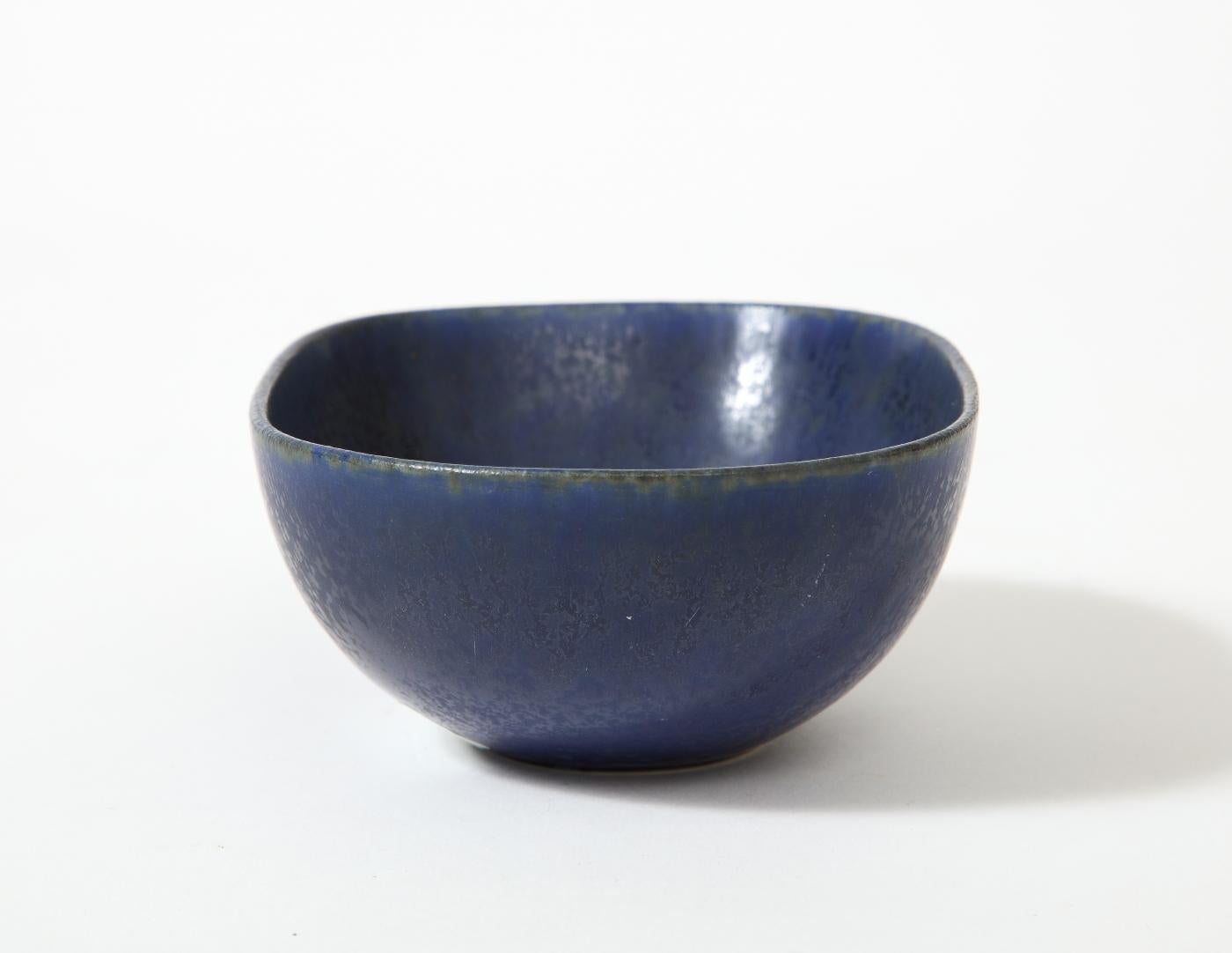 Glazed Ceramic Bowl by Carl-Harry Stalhane, c. 1950 In Excellent Condition For Sale In New York City, NY