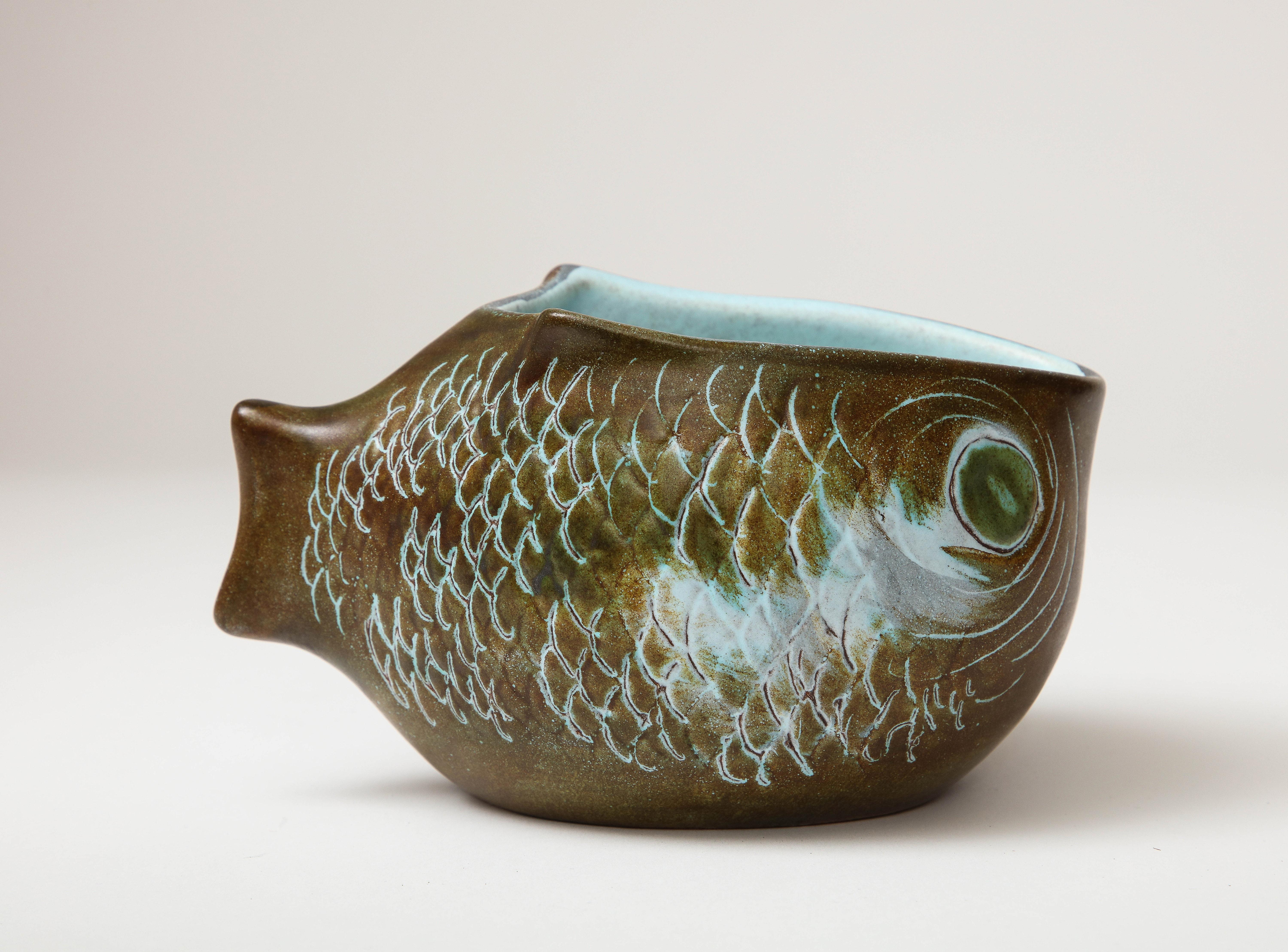 Glazed Ceramic Bowl in the Shape of a Fish, Guillot, c. 1960 In Excellent Condition For Sale In New York City, NY