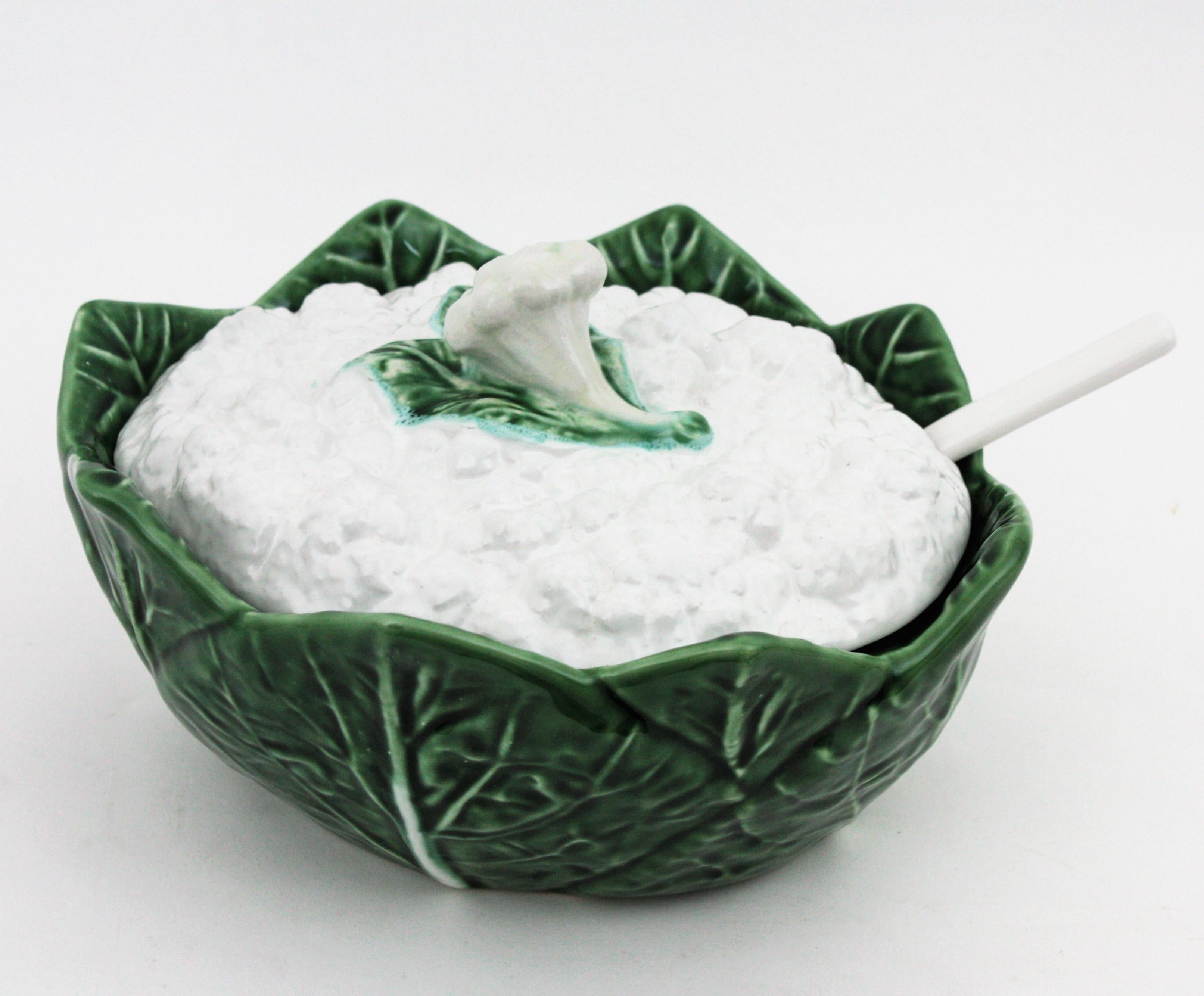 Mid-Century Modern Majolica Cauliflower Tureen Centerpiece in Glazed Ceramic, 1960s For Sale