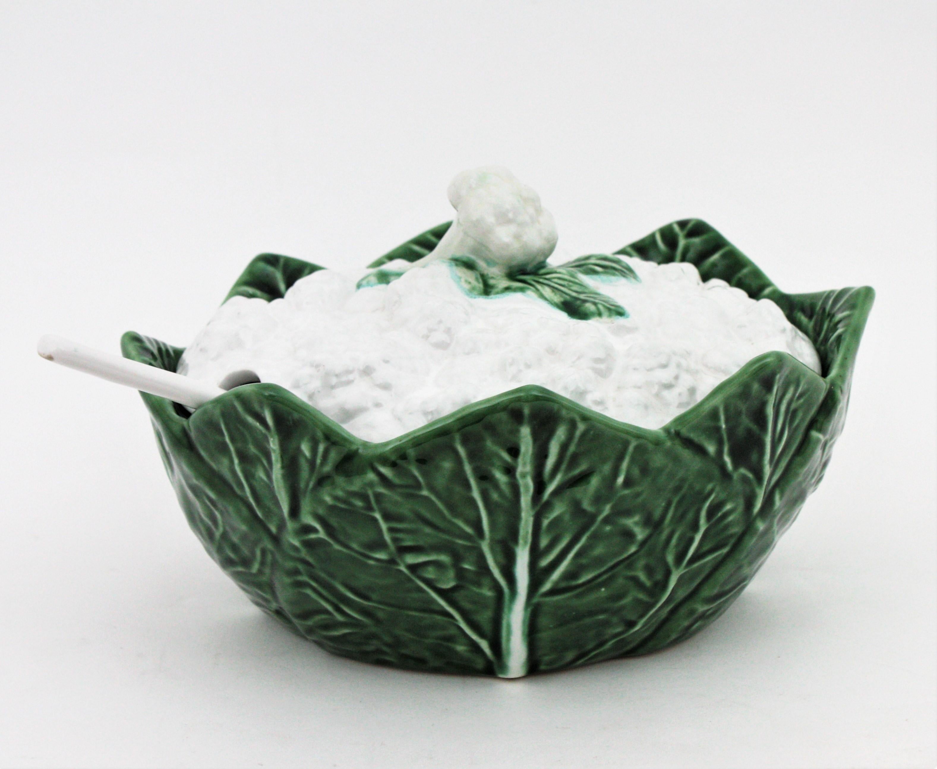 Majolica Cauliflower Tureen Centerpiece in Glazed Ceramic, 1960s For Sale 2