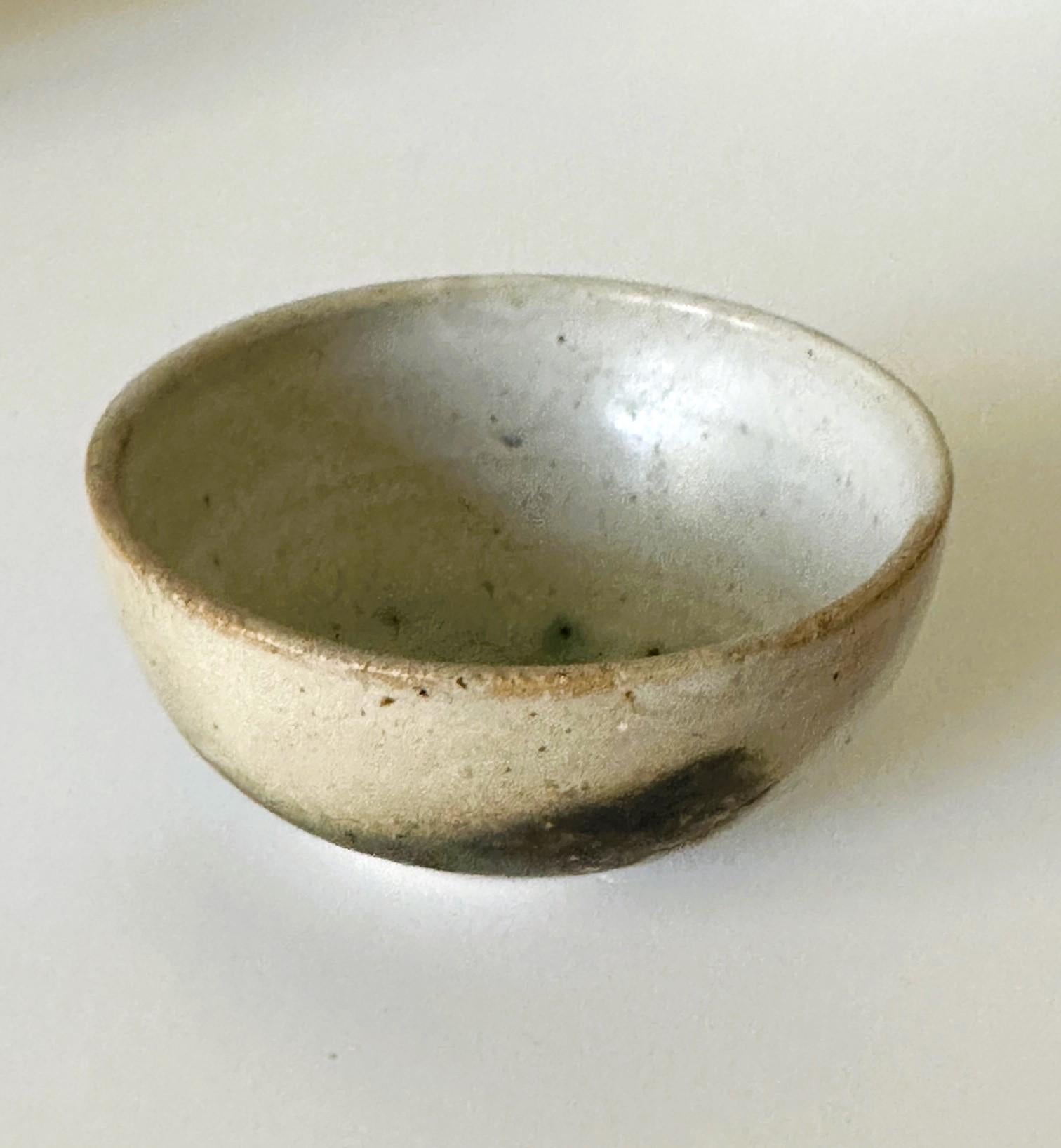 American Glazed Ceramic Chawan Tea Bowl by Toshiko Takaezu For Sale