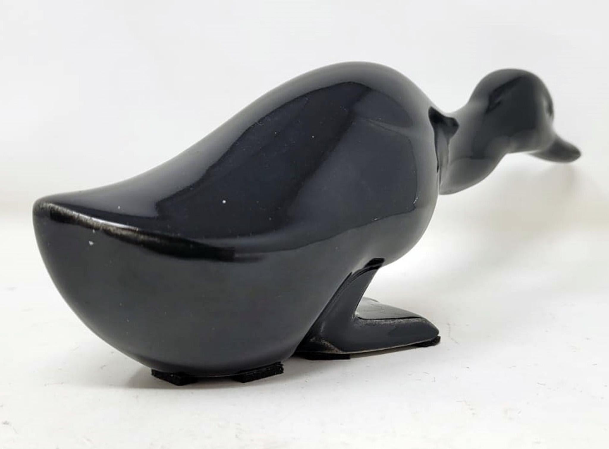 Francese Anatre in ceramica smaltata - Primavera, Francia. in vendita