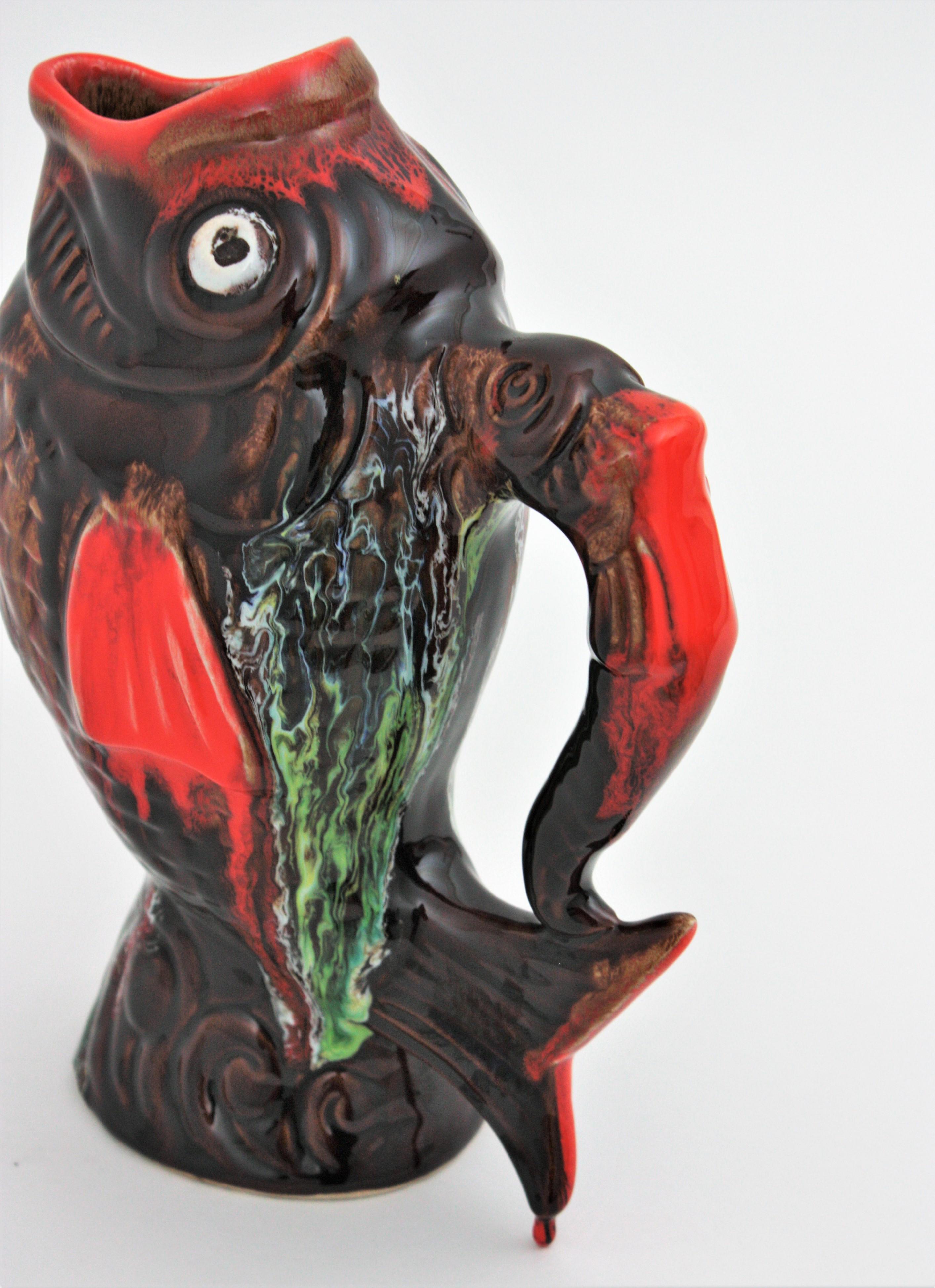 Jarra de cerámica esmaltada Gurgle Fish de Vallauris, años 50 en Excelente estado para la venta en Barcelona, ES