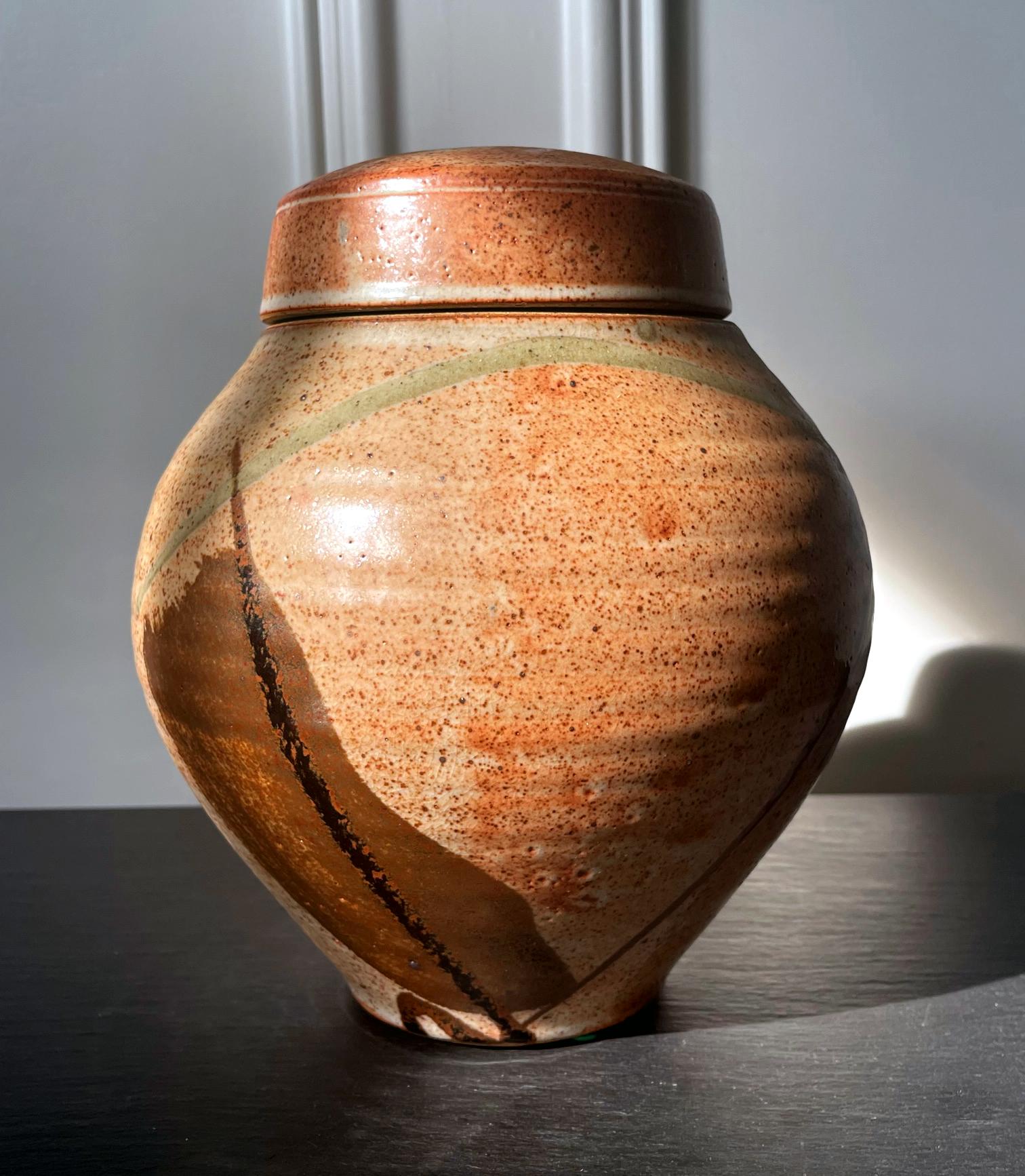 Glasglasiertes Keramikgefäß Studio Pottery Karen Karnes im Zustand „Gut“ im Angebot in Atlanta, GA