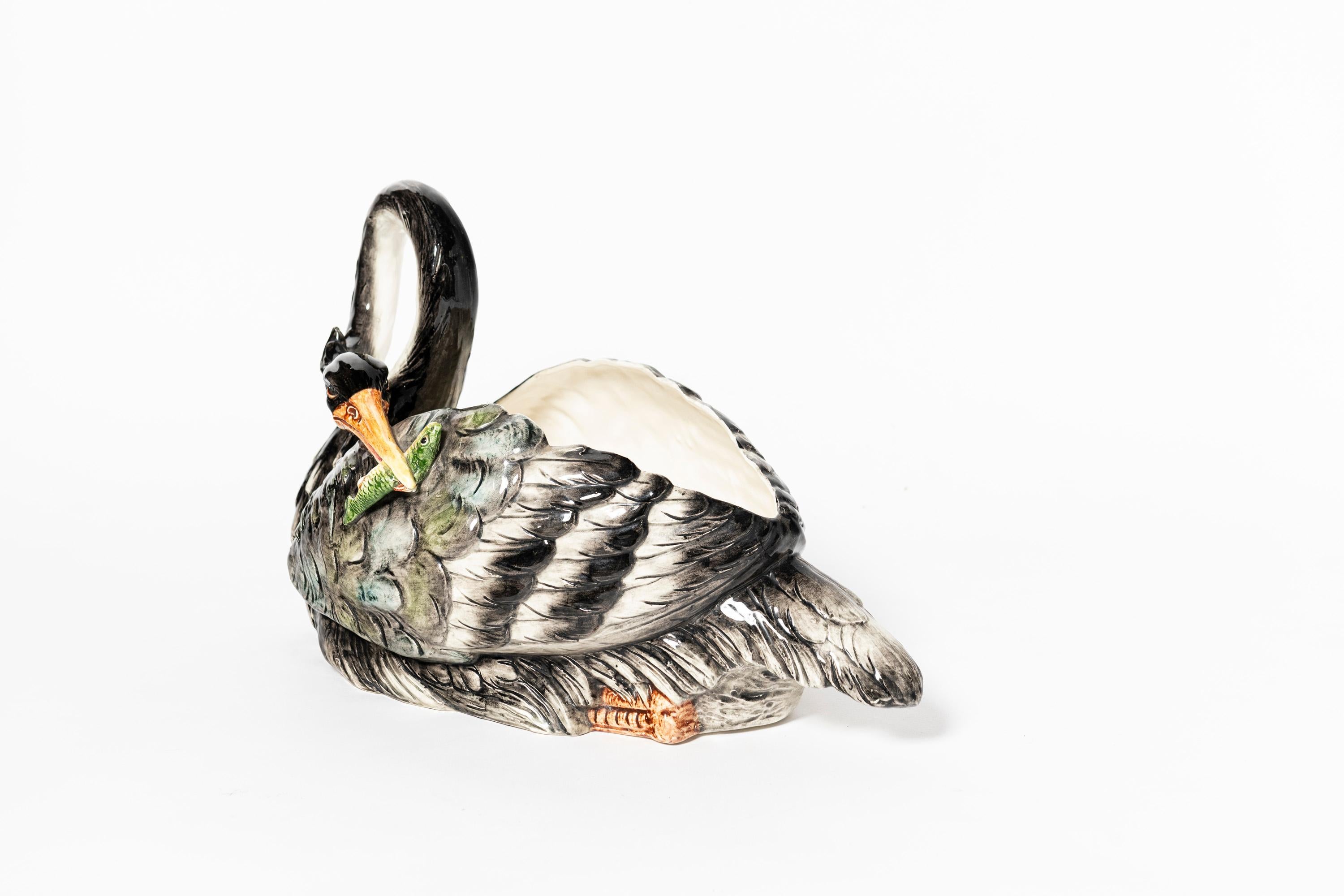 Vernissé Jardinière en céramique émaillée de Delphine Massier, France, vers 1890. en vente