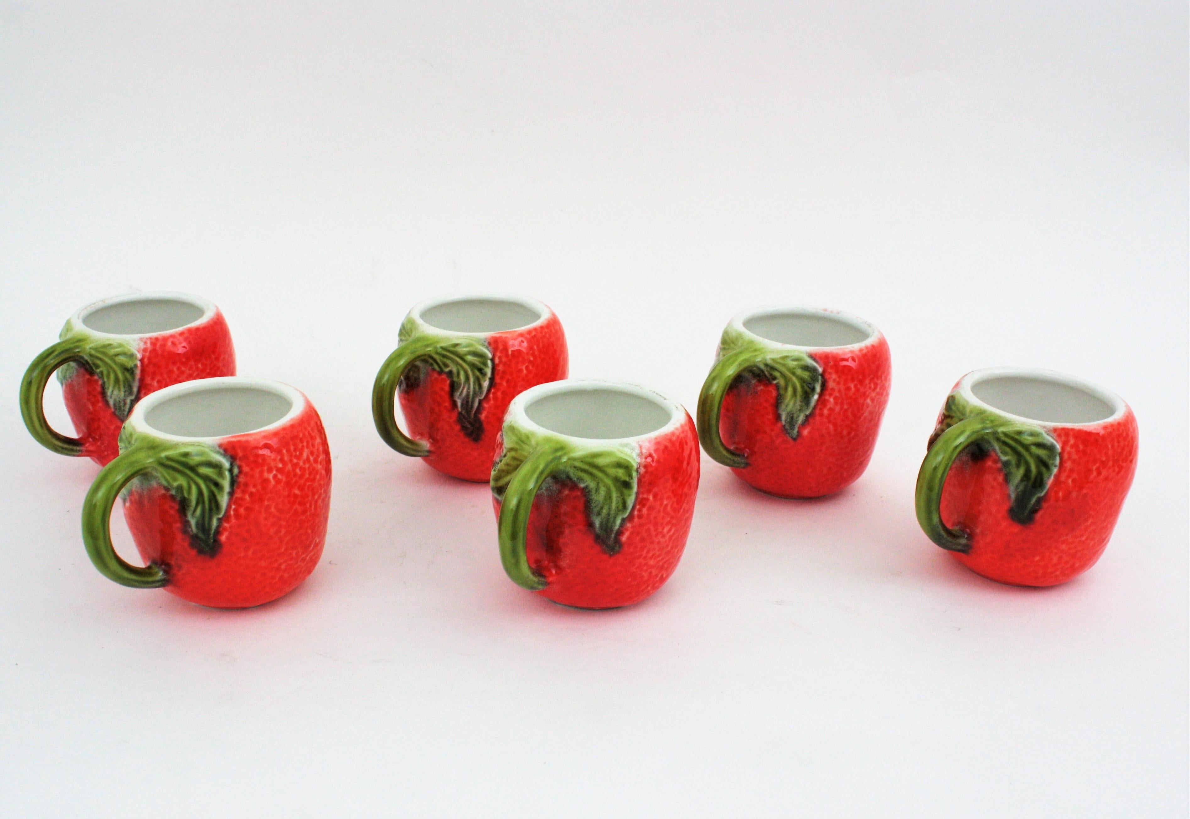 Set aus sechs glasierten Majolika-Couchtischen oder Teebechern aus Keramik in Orange-Design im Zustand „Gut“ im Angebot in Barcelona, ES