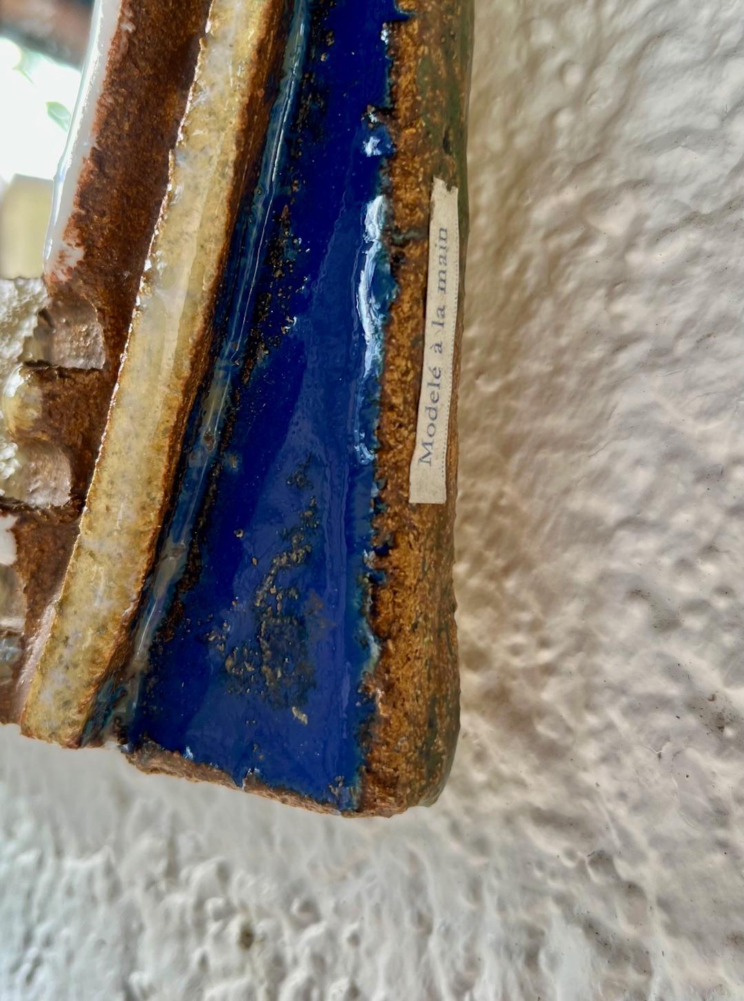 Milieu du XXe siècle Miroir en céramique émaillée, Les Argonautes, Vallauris, vers 1965 en vente