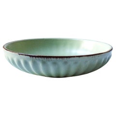 Schwedische Grace-Schale aus glasierter Keramik, blassgrün, Harald Östergren für Upsala Ekeby