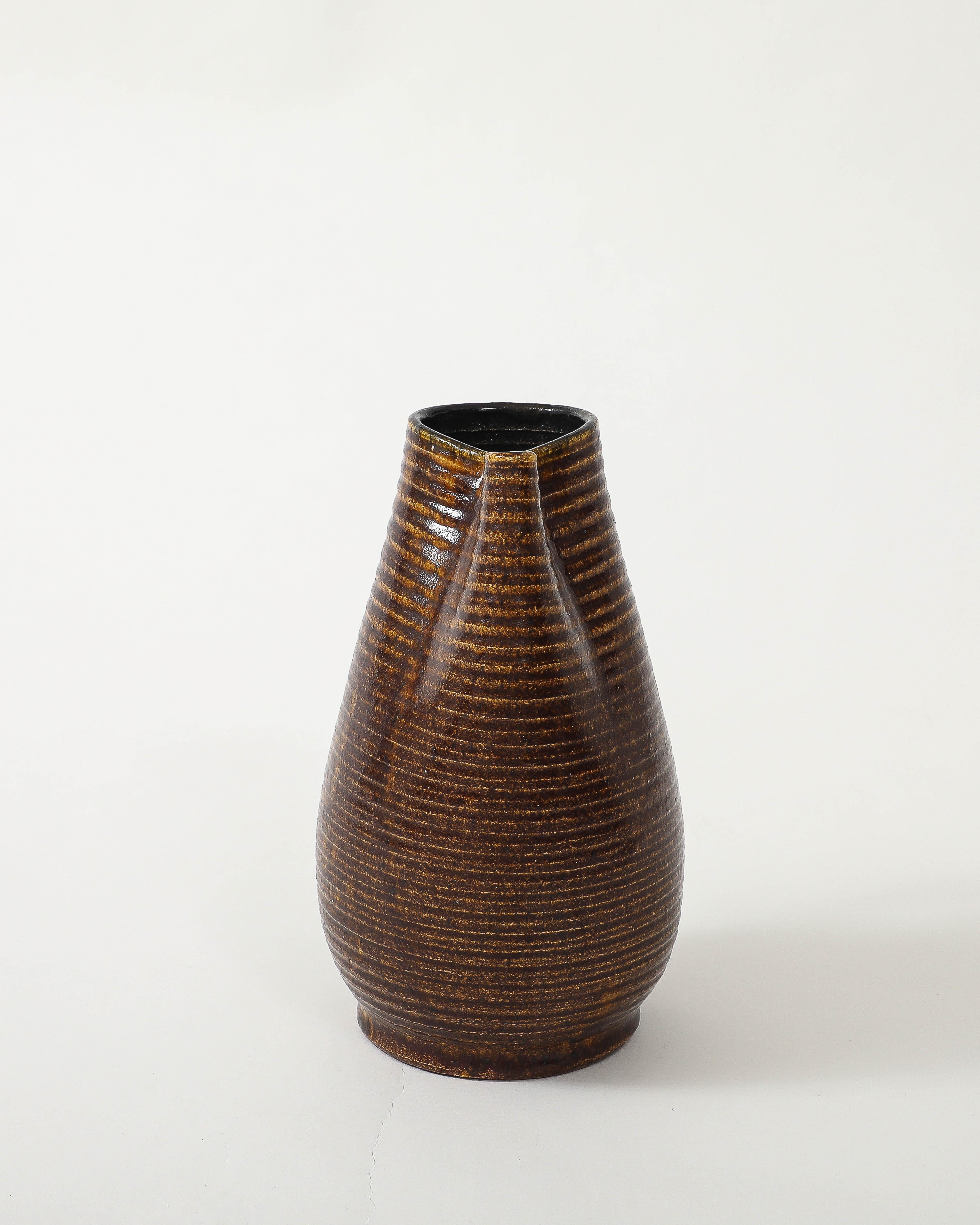 Smaltato Brocca in ceramica smaltata di Accolay, Francia, 1950 ca. in vendita