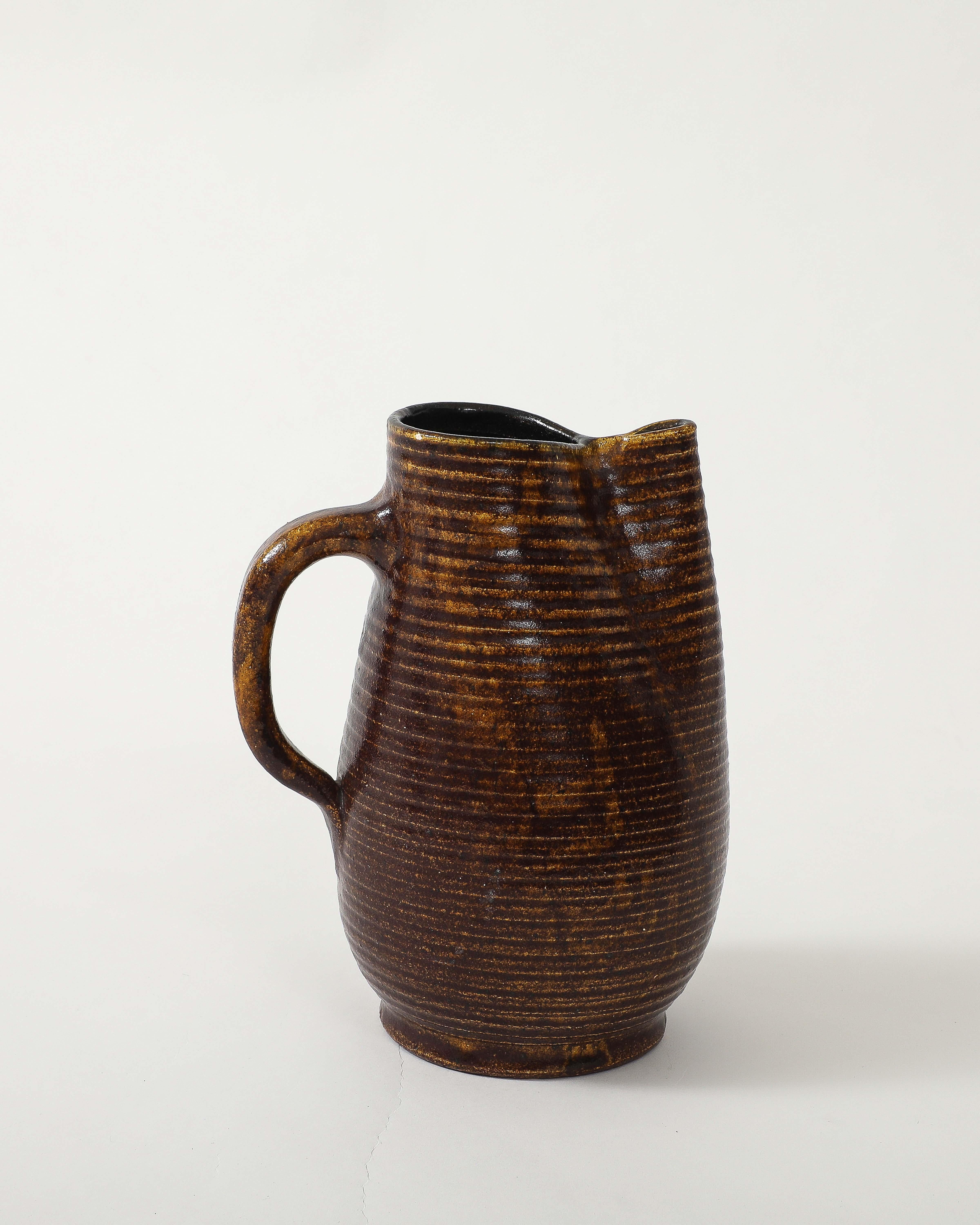 Brocca in ceramica smaltata di Accolay, Francia, 1950 ca. in vendita 1