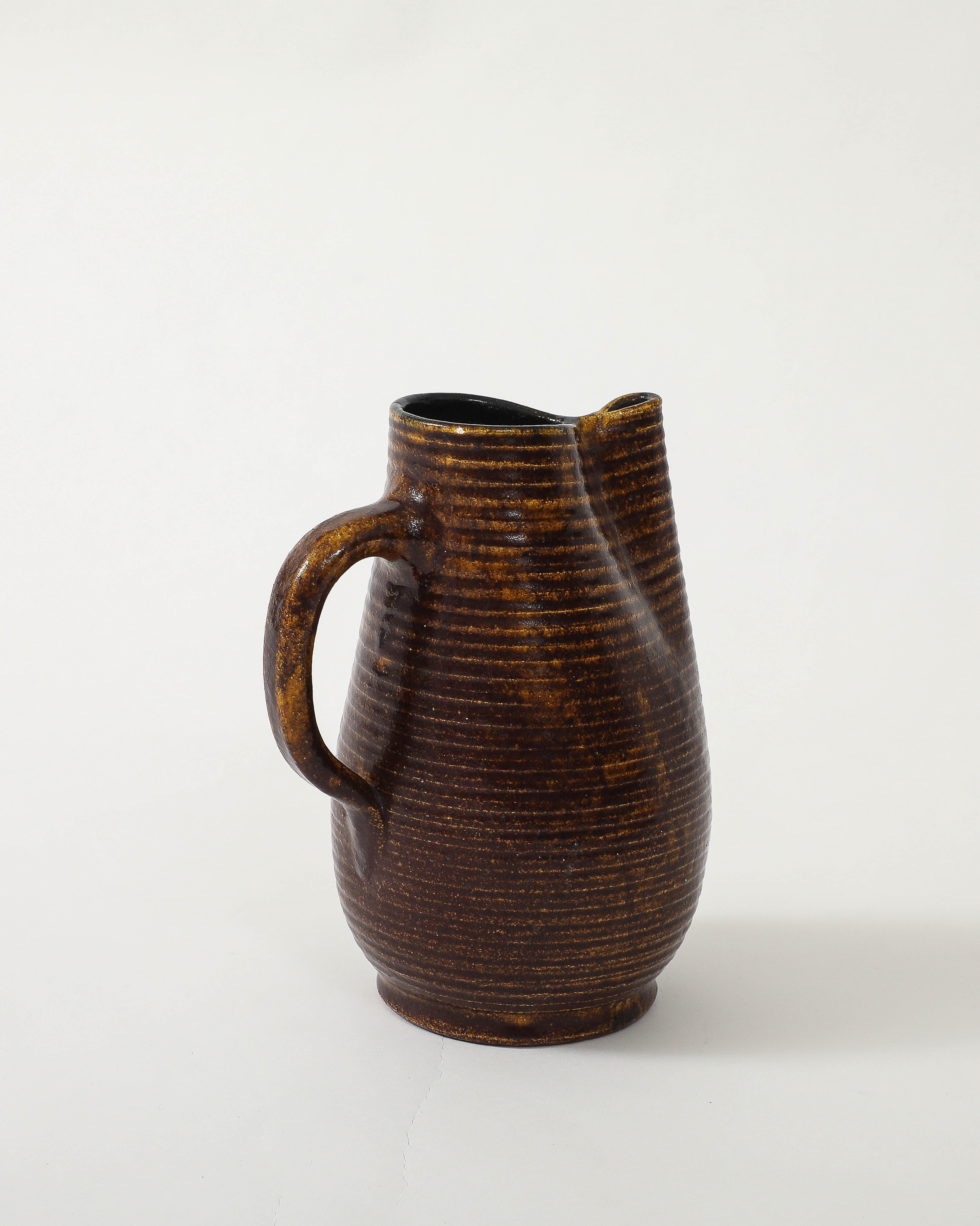 Brocca in ceramica smaltata di Accolay, Francia, 1950 ca. in vendita 2