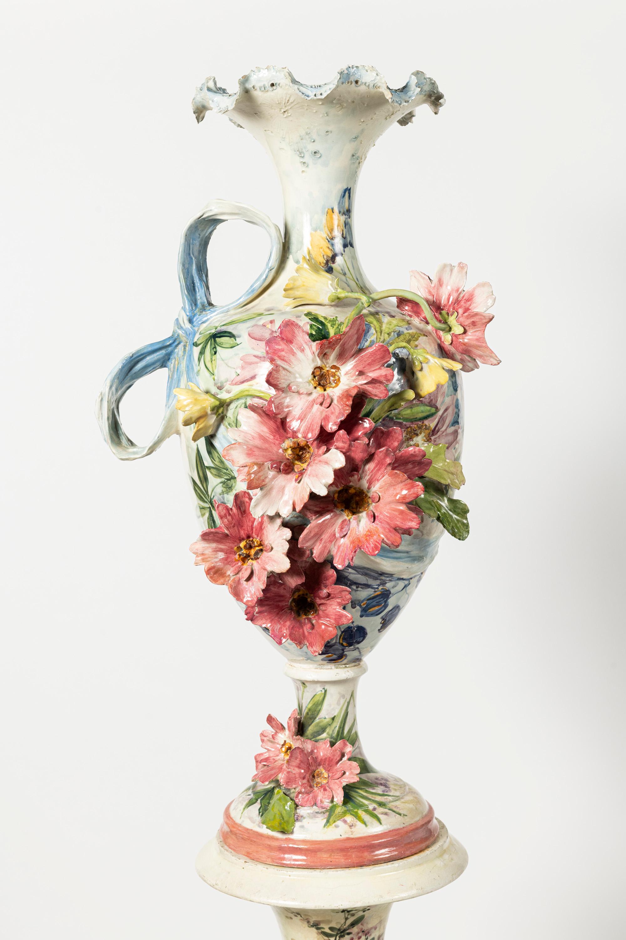 Jardinière en céramique émaillée, période Art nouveau, Italie, vers 1920. Bon état - En vente à Buenos Aires, Buenos Aires