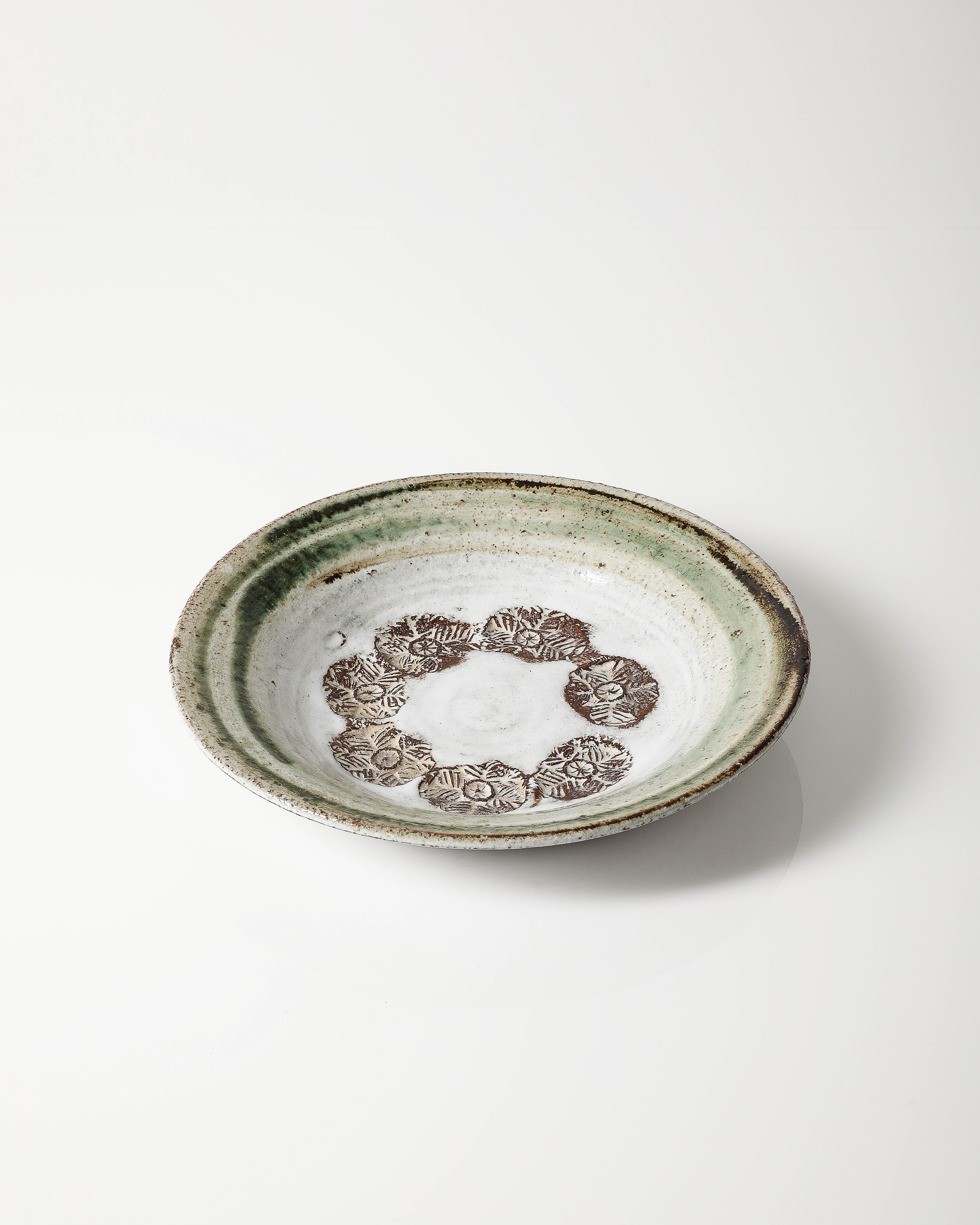 Glazed Ceramic Plate by Albert Thiry, France, c. 1970 In Excellent Condition In New York City, NY