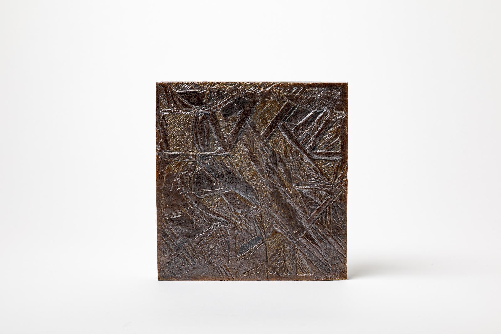 Glazed ceramic plate by Pierre Martinon. 
Artist signature at the base. 1995.
H : 1.2 x 9.6 x 9.8 inches.