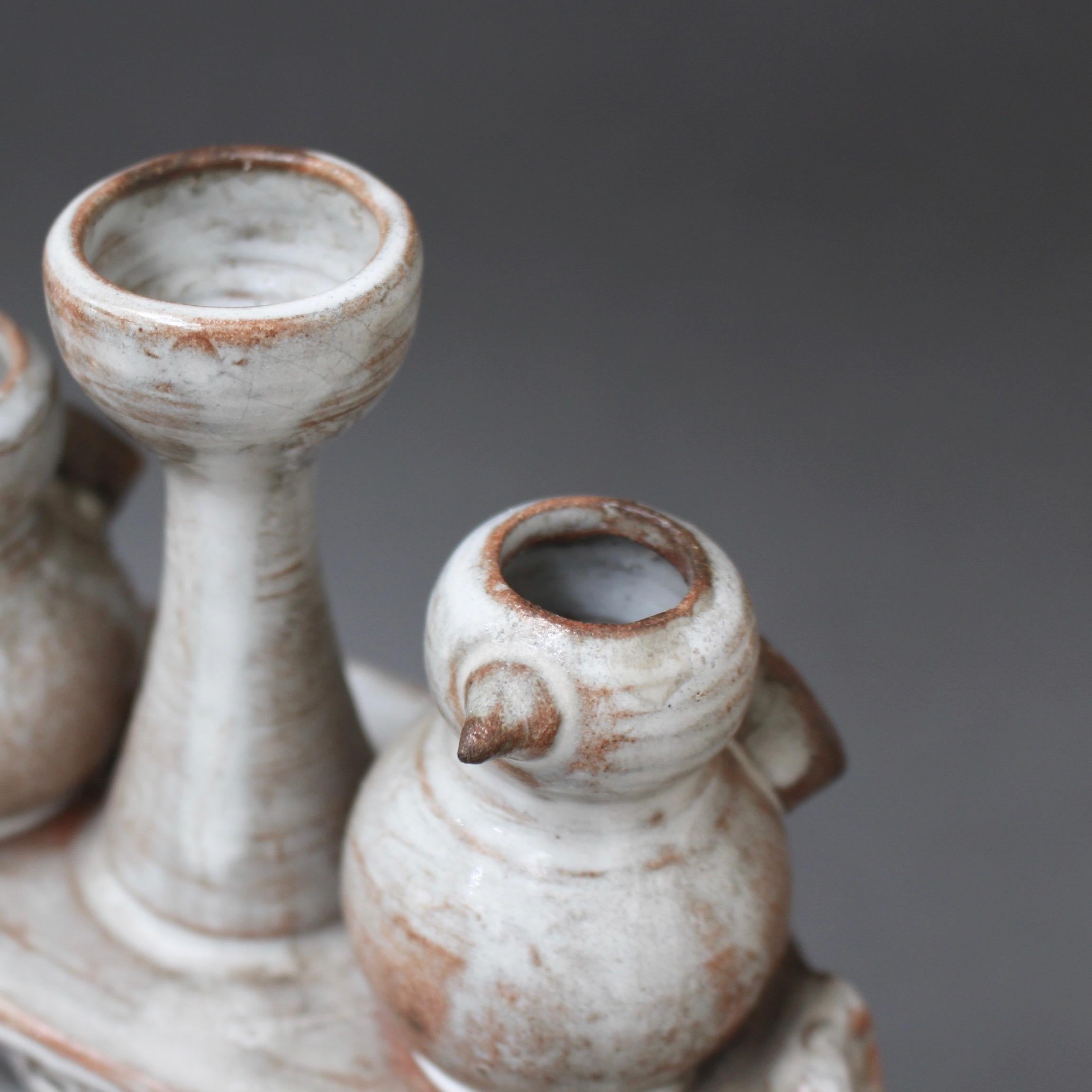 Porteuse de poterie en céramique émaillée de Jacques Pouchain / Atelier Dieulefit 1