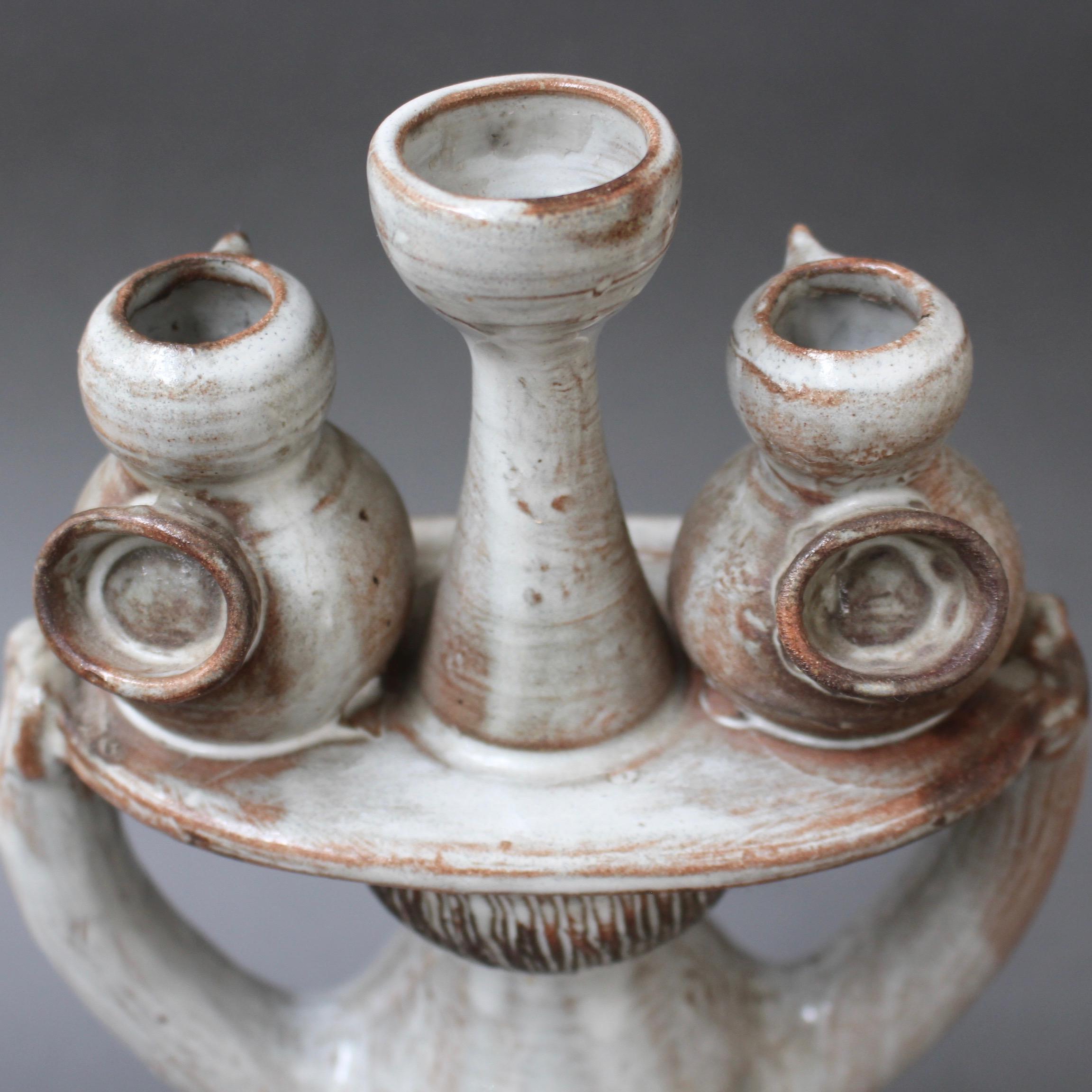 Porteuse de poterie en céramique émaillée de Jacques Pouchain / Atelier Dieulefit 2