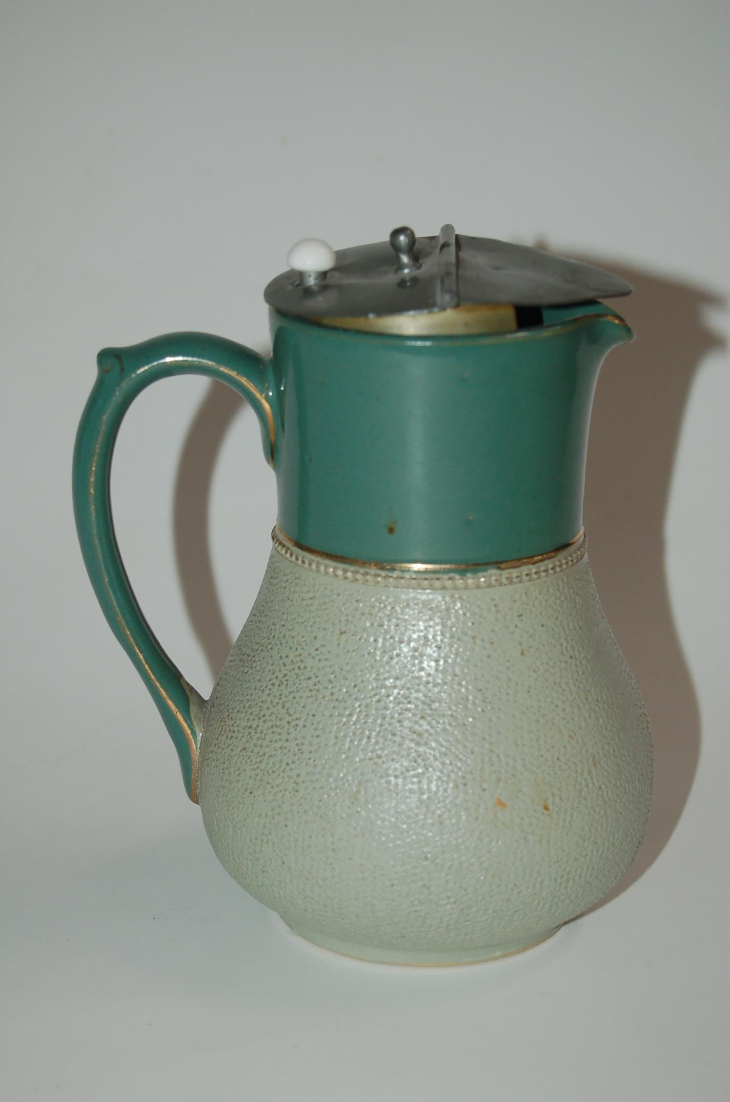 Glazed Ceramic Pottery Green Lidded Pitcher by Lovatts Langley, England In Excellent Condition For Sale In Van Nuys, CA