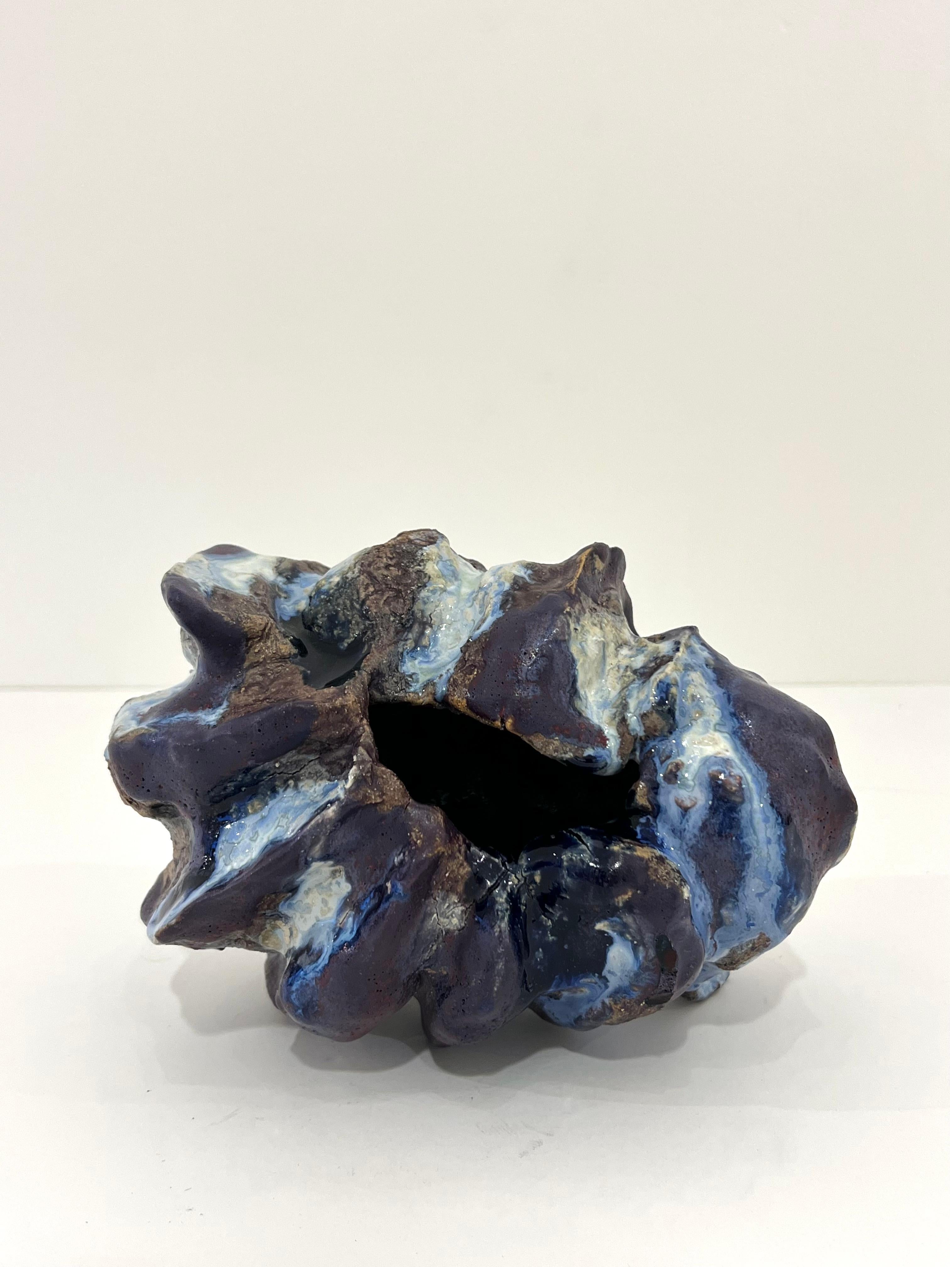 Danese Vaso piccolo scultoreo in ceramica smaltata di Henrik Folsgaard in vendita