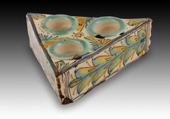 Glazed ceramic spice rack. Talavera de la Reina, 18th century.