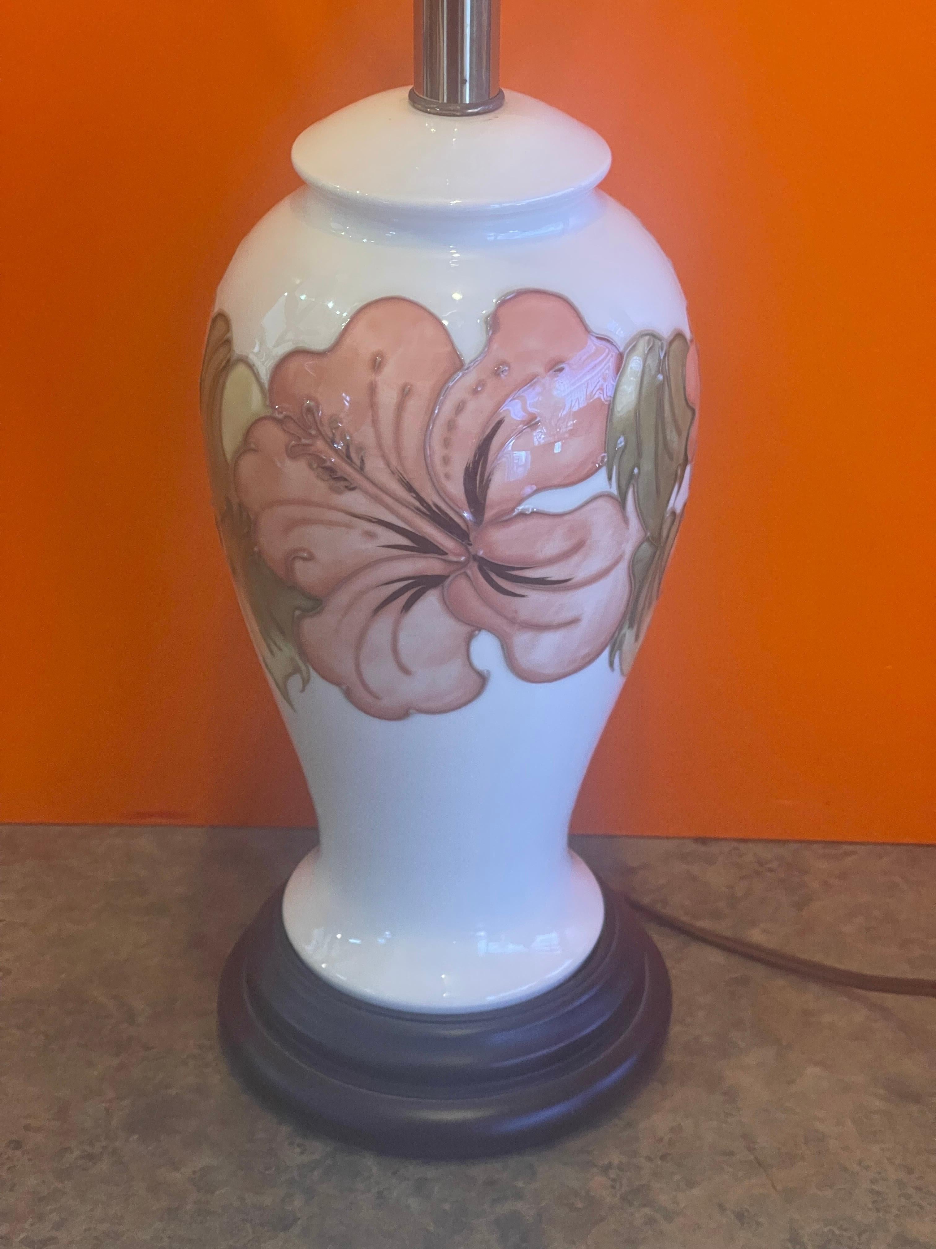 Mid-Century Modern Glazed Ceramic Studio Pottery Table Lamp on Walnut Base by Moorcroft For Sale